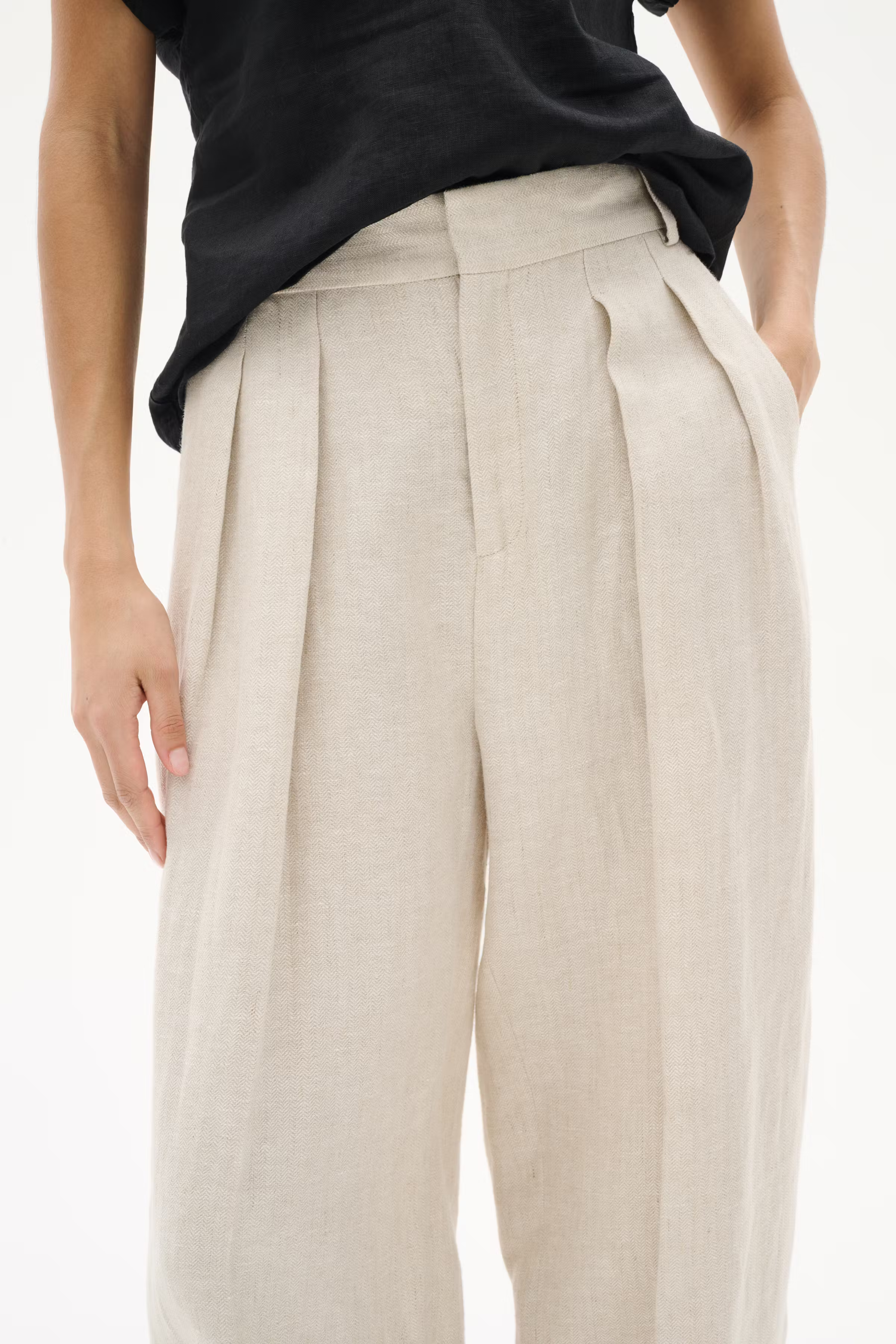 YaizaIW Linen Trousers LOOKBOOK DETAIL 30110462-1304031