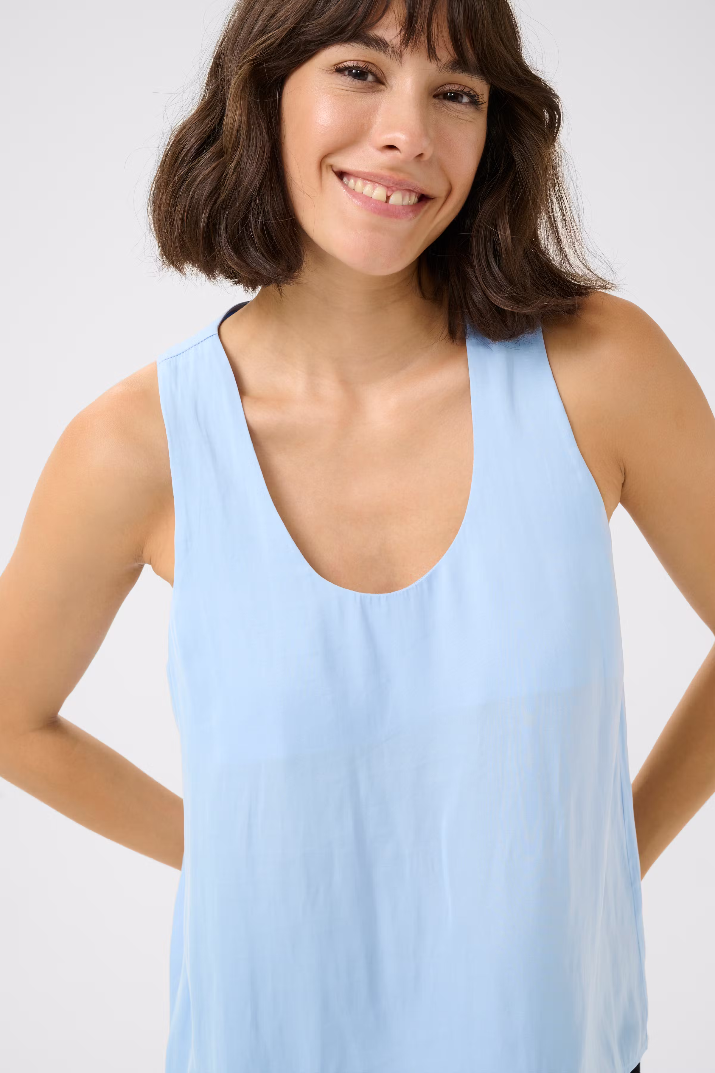 KAallie Blouse LOOKBOOK DETAIL 10509832-164016