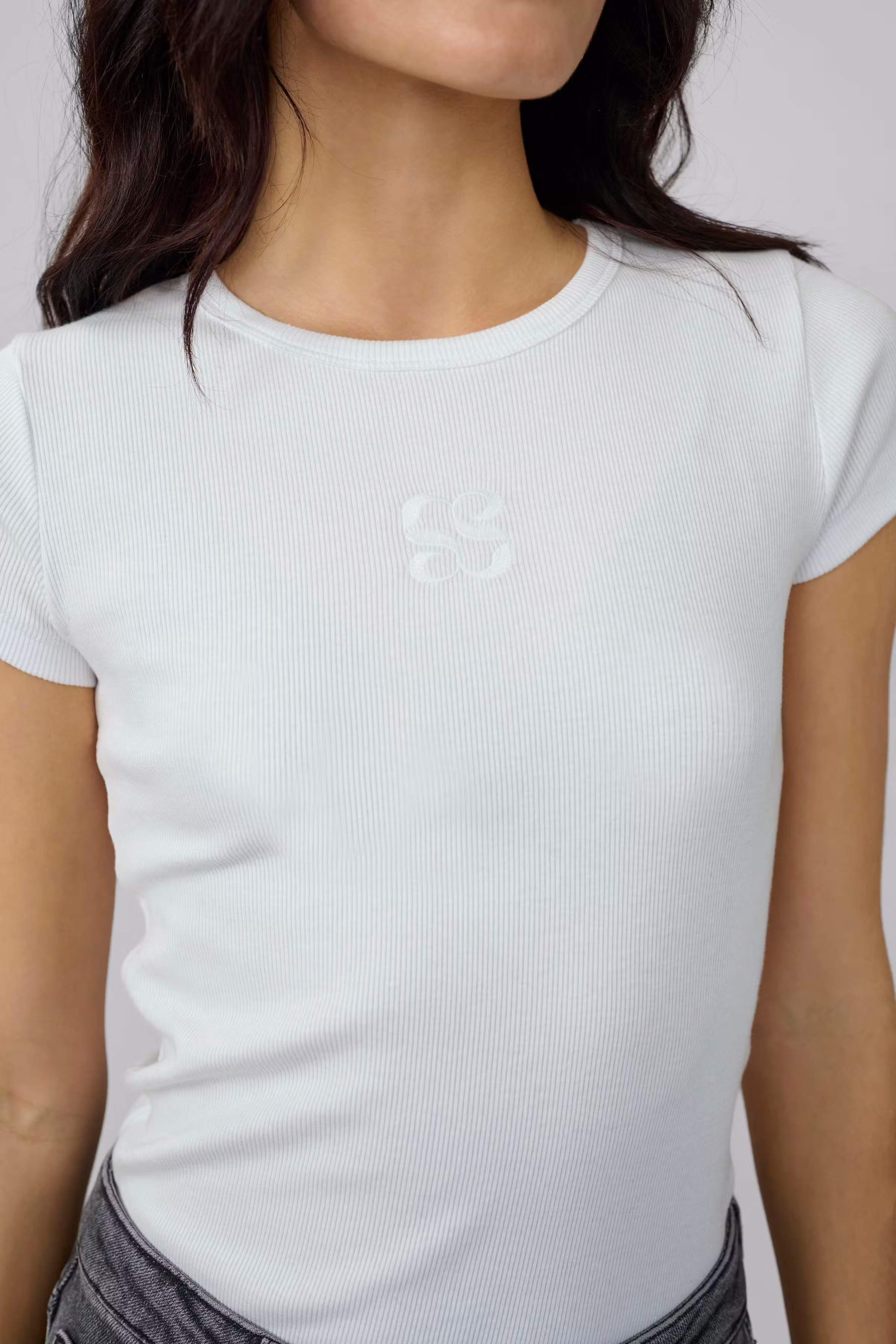 09 THE MANDY TEE LOOKBOOK DETAIL 10704859-110601