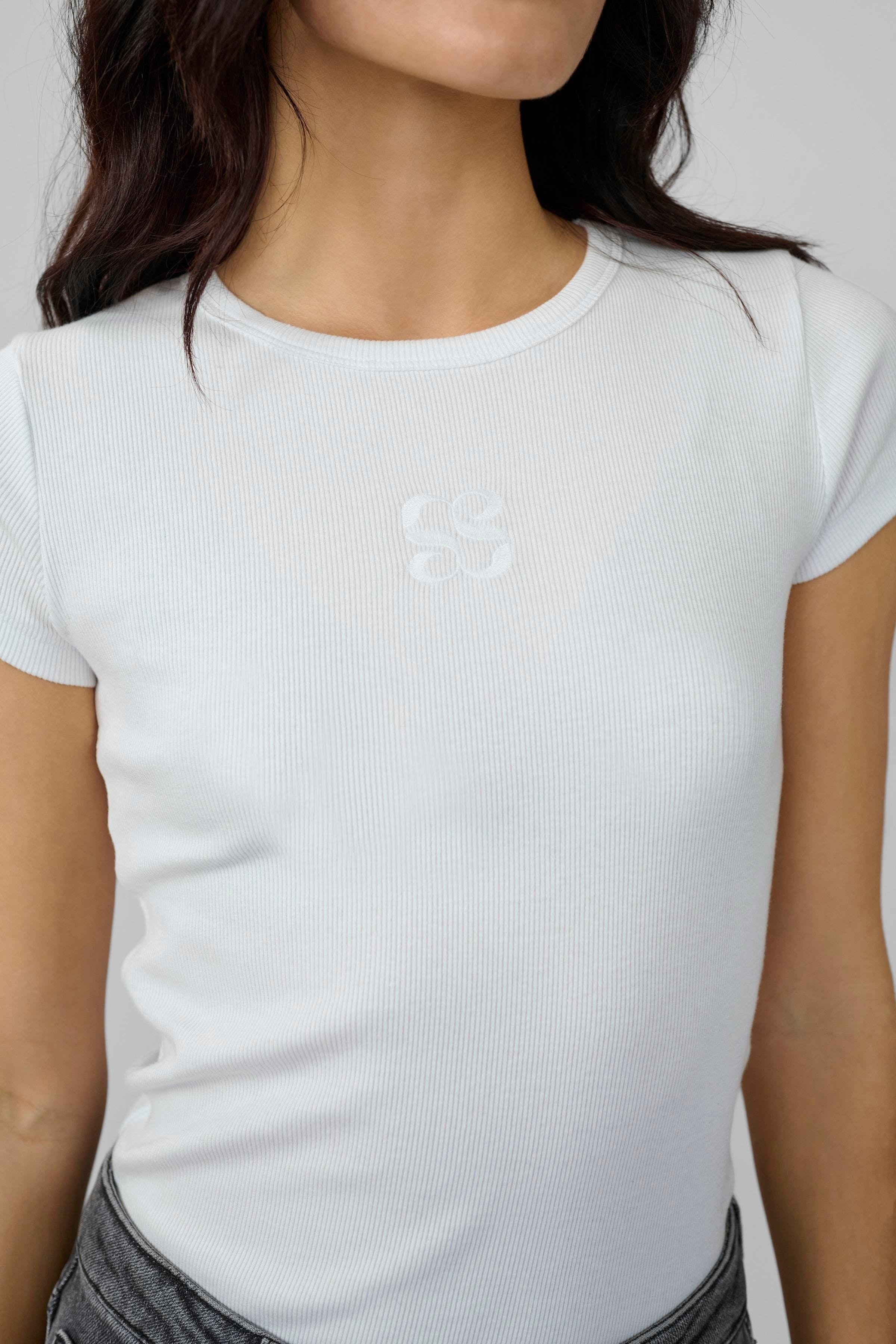 09 THE MANDY TEE LOOKBOOK DETAIL 10704859-110601