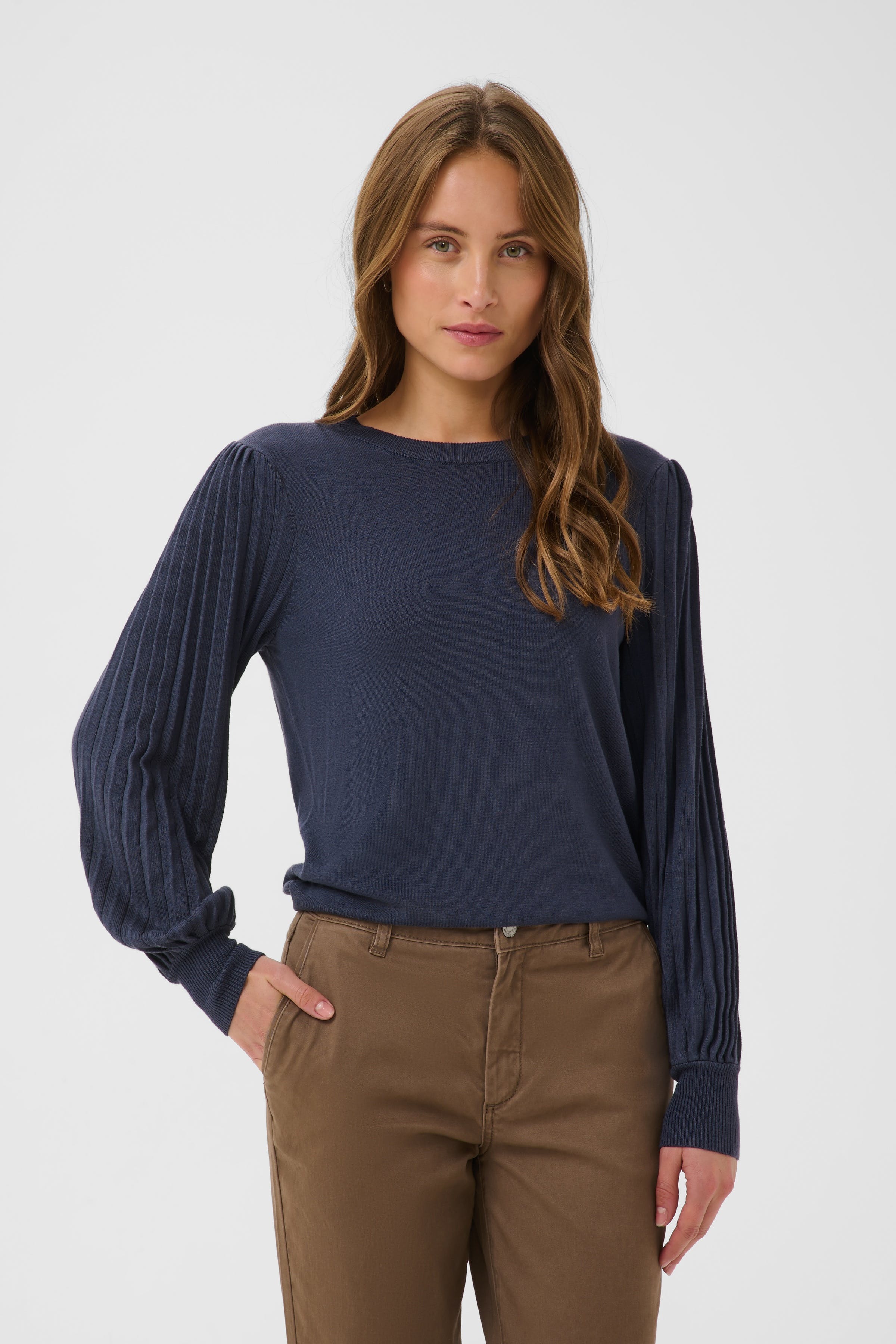 KAlone Pullover LOOKBOOK FRONT 10507905-193927