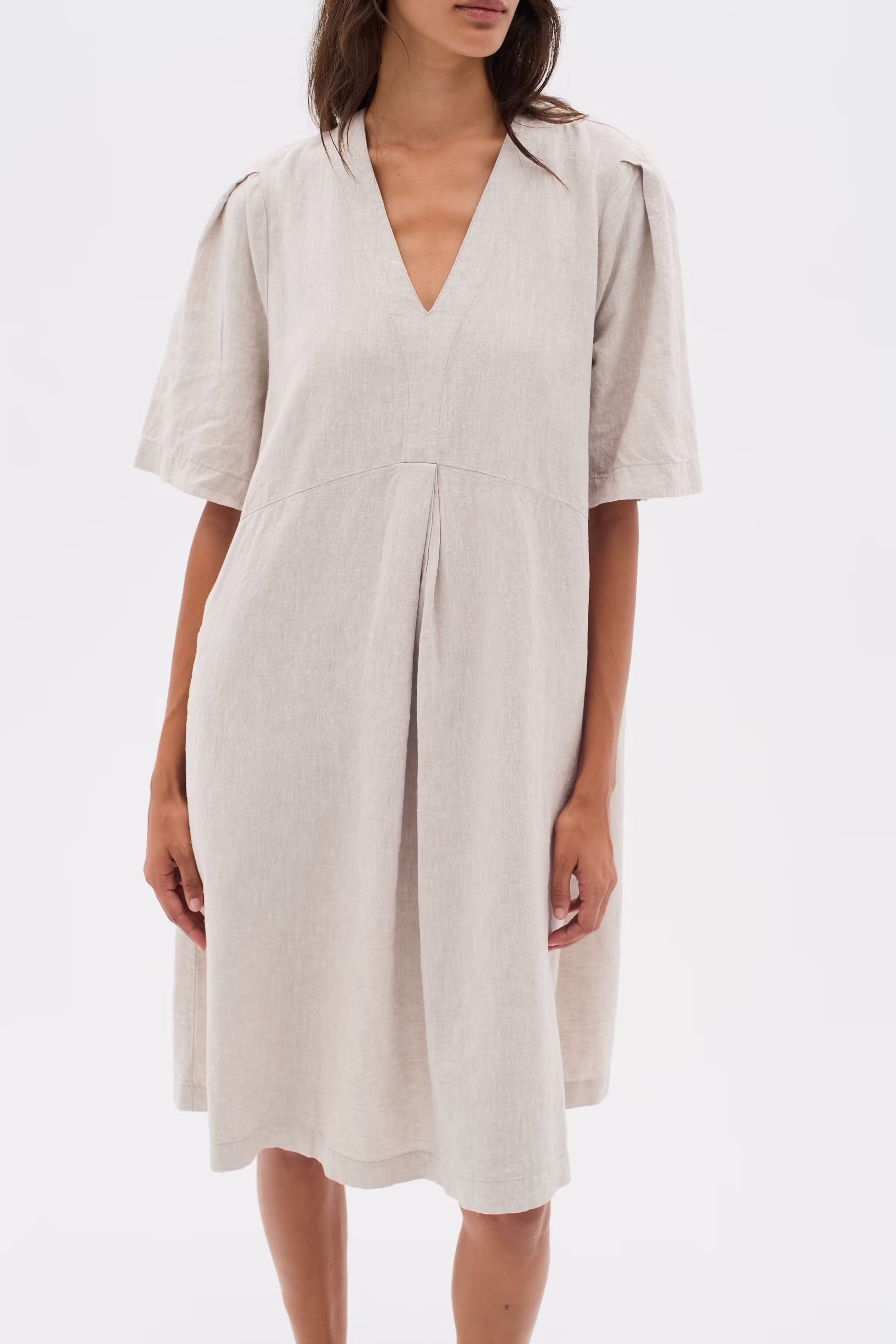 RimoneIW Linen Dress LOOKBOOK FRONT 30110365-1304031