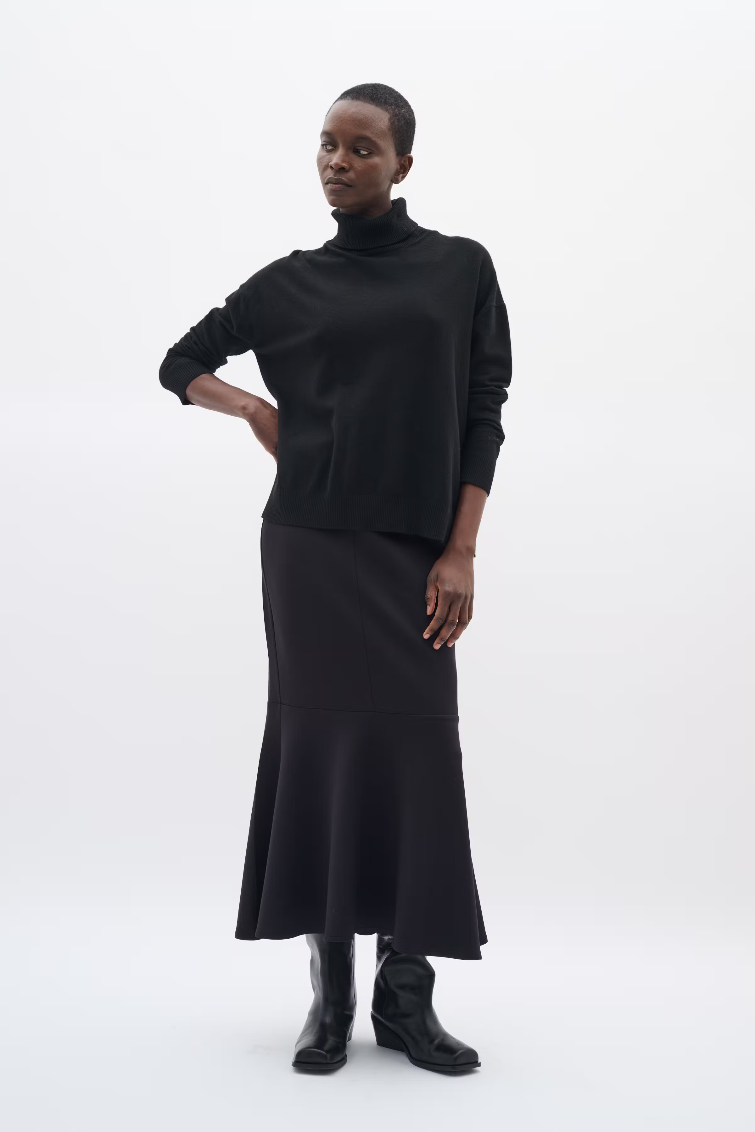 GidaIW Vincent Kjol LOOKBOOK FRONT 30110947-194008