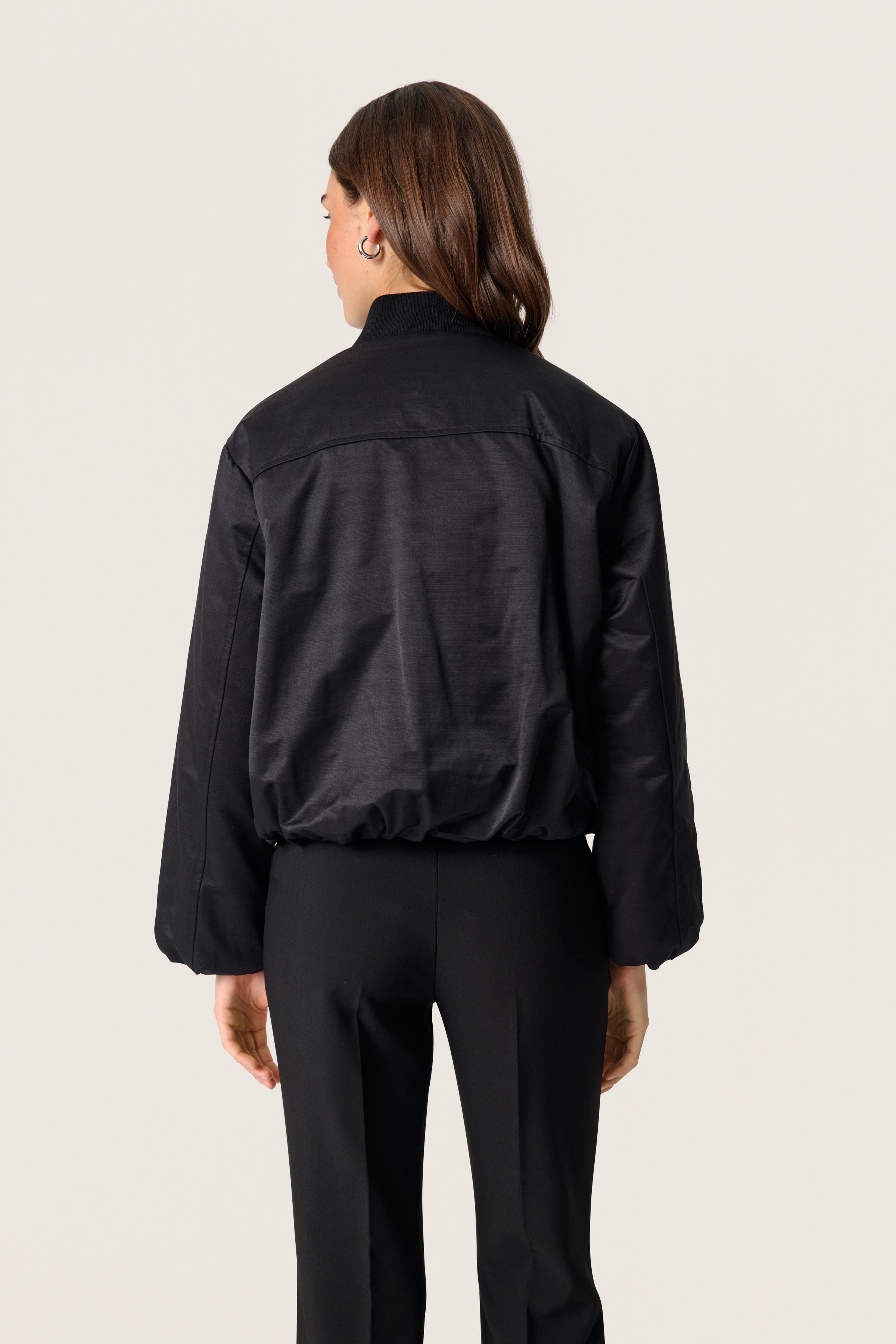 SLKalea Outerwear LOOKBOOK BACK 30407853-194008