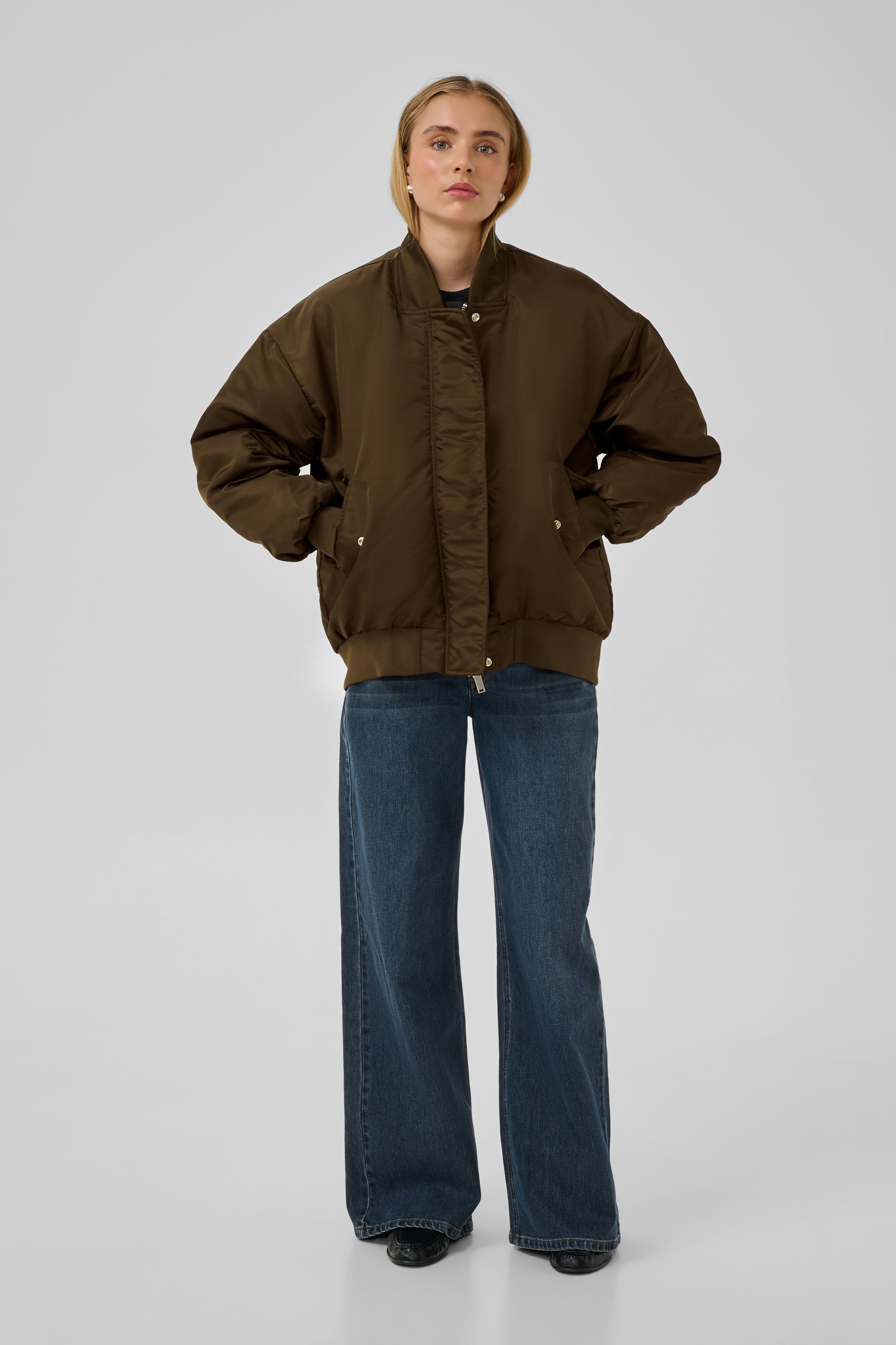 HelgaMW Ytterplagg LOOKBOOK FRONT 10704204-190712