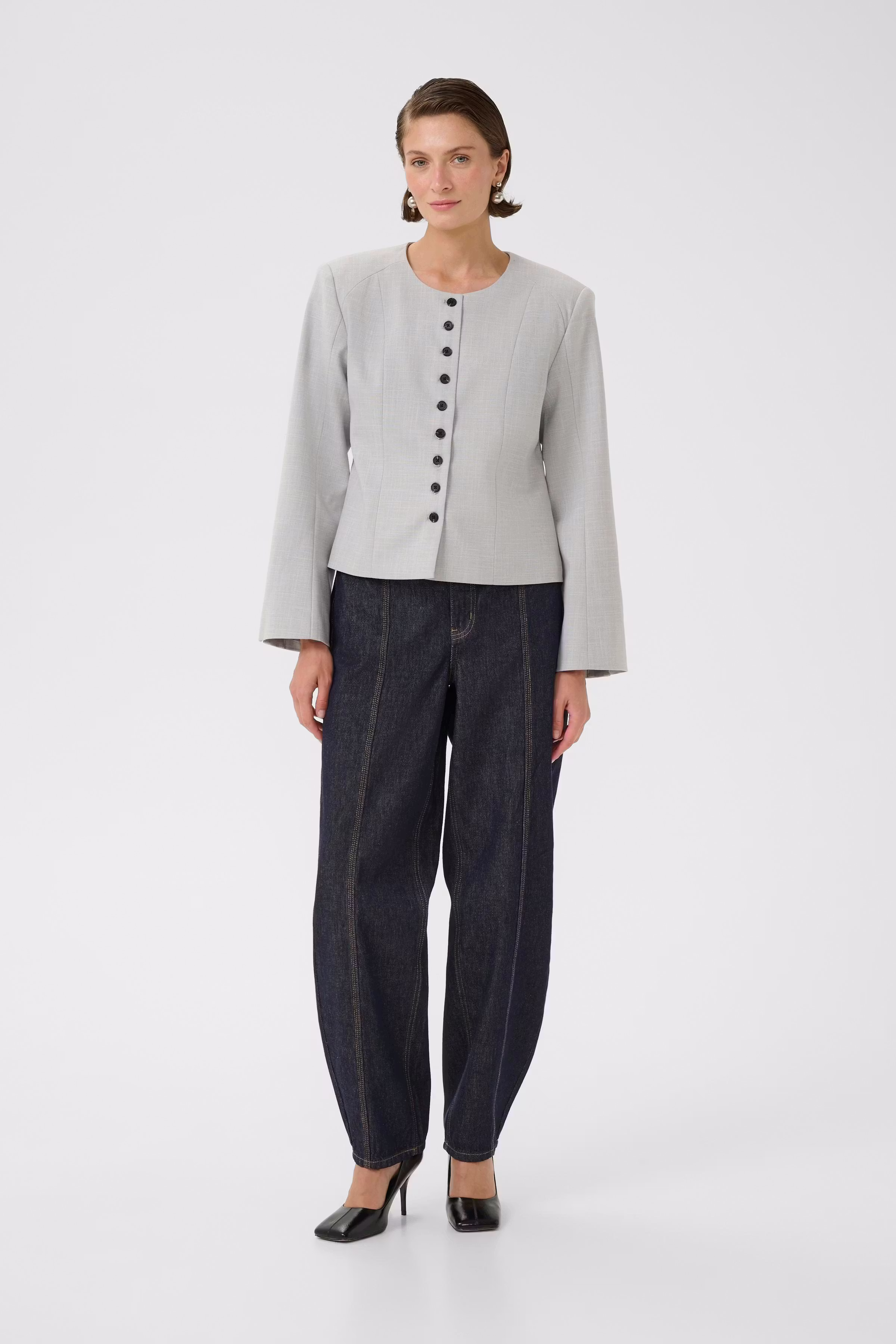 KBElena Blazer LOOKBOOK FRONT 10105827-1658031