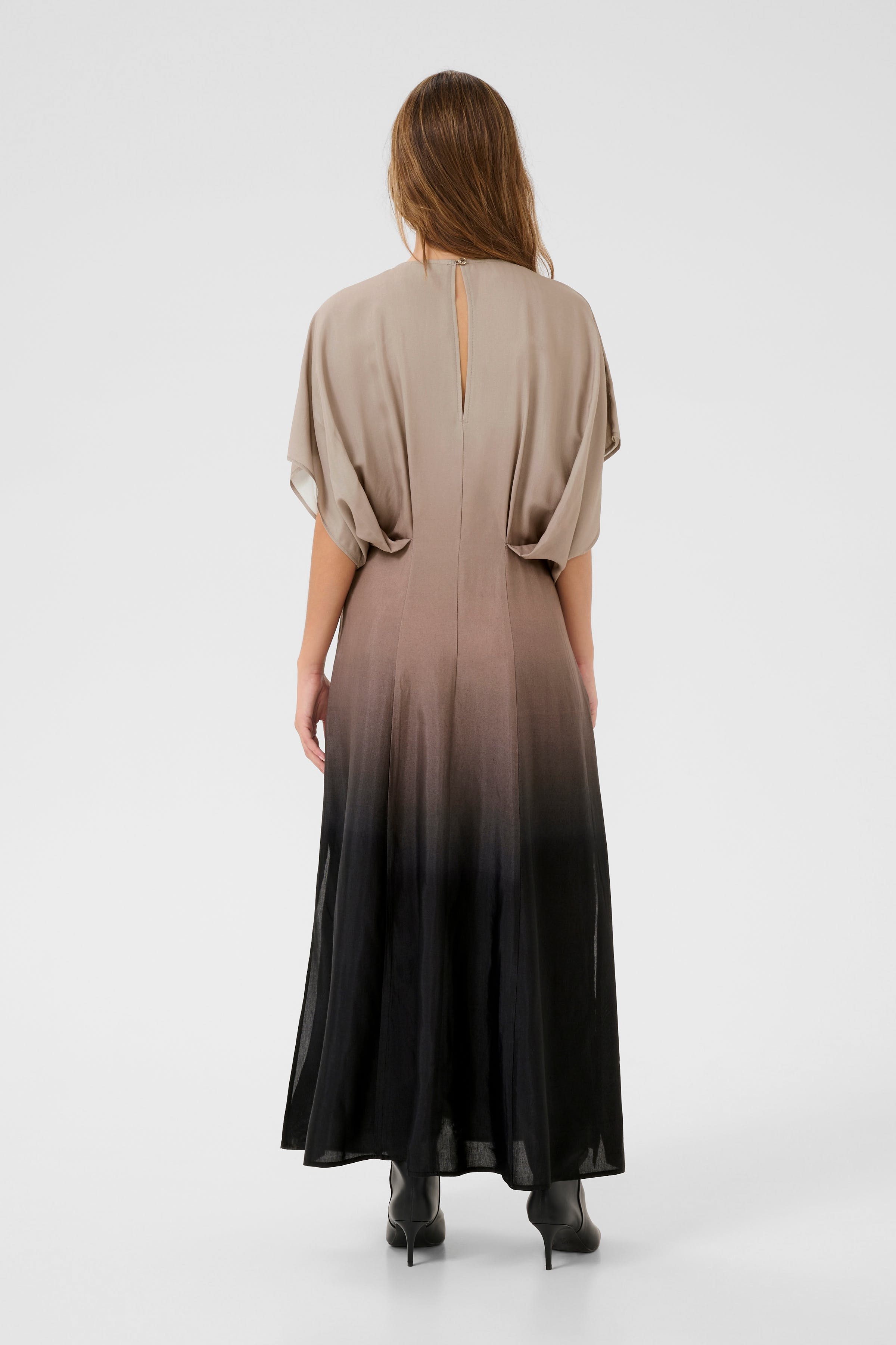 KBUrsula Klänning LOOKBOOK BACK 10105391-107410