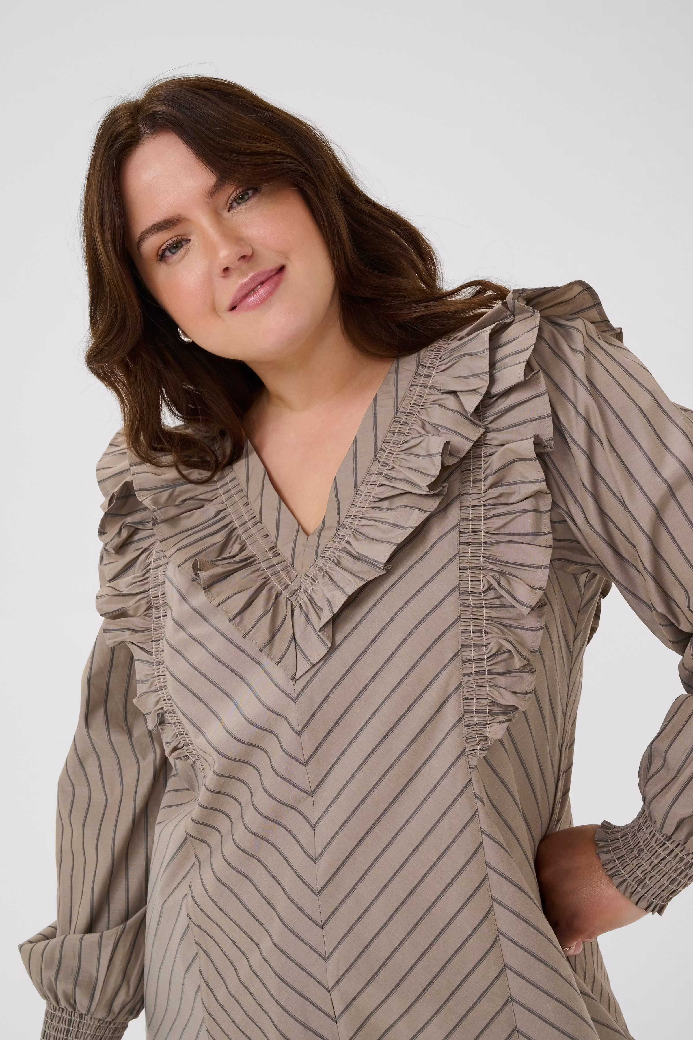 KCjerria Bluse LOOKBOOK DETAIL 10582603-108726