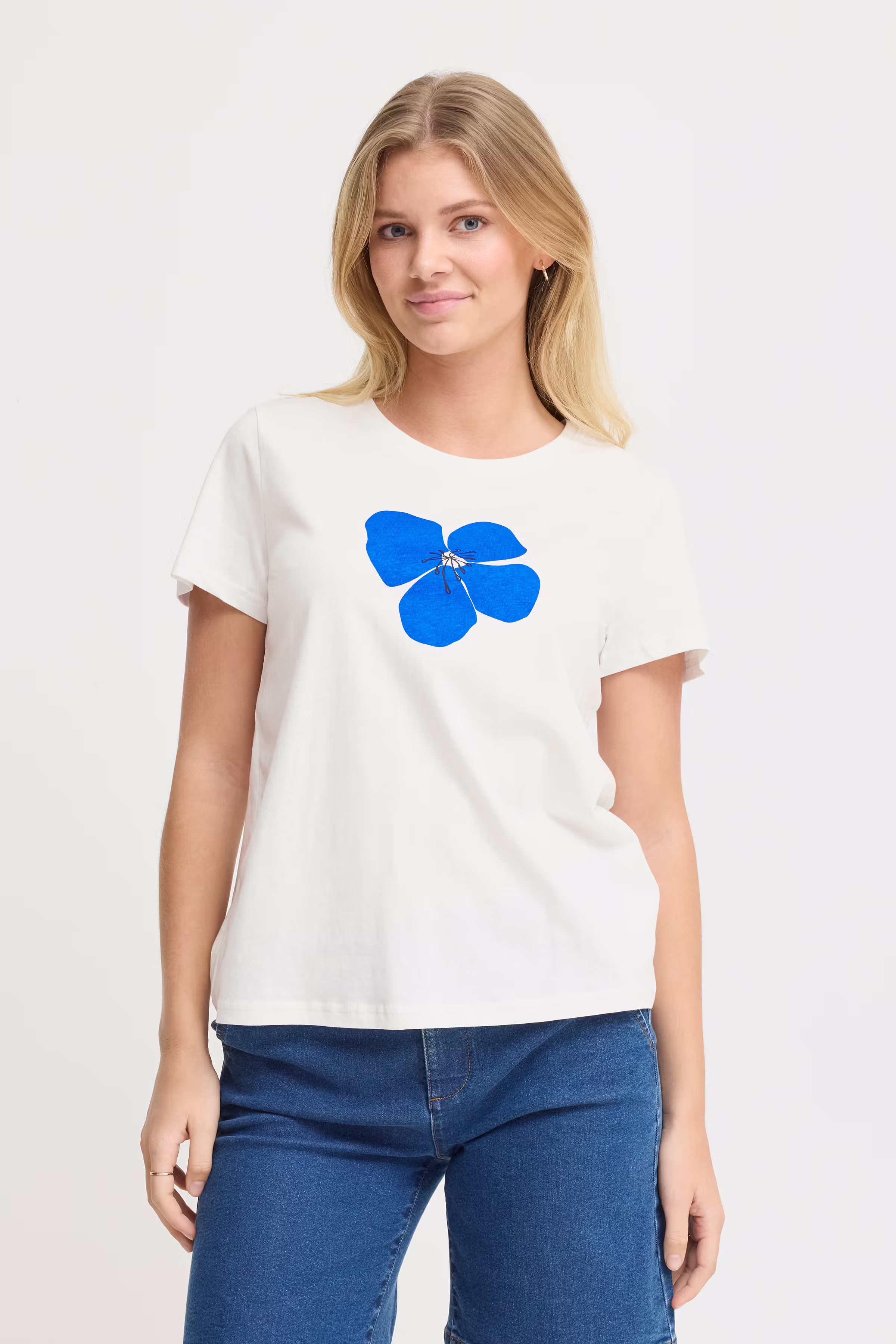 FRMAYRA T-shirt LOOKBOOK FRONT 20615724-204749