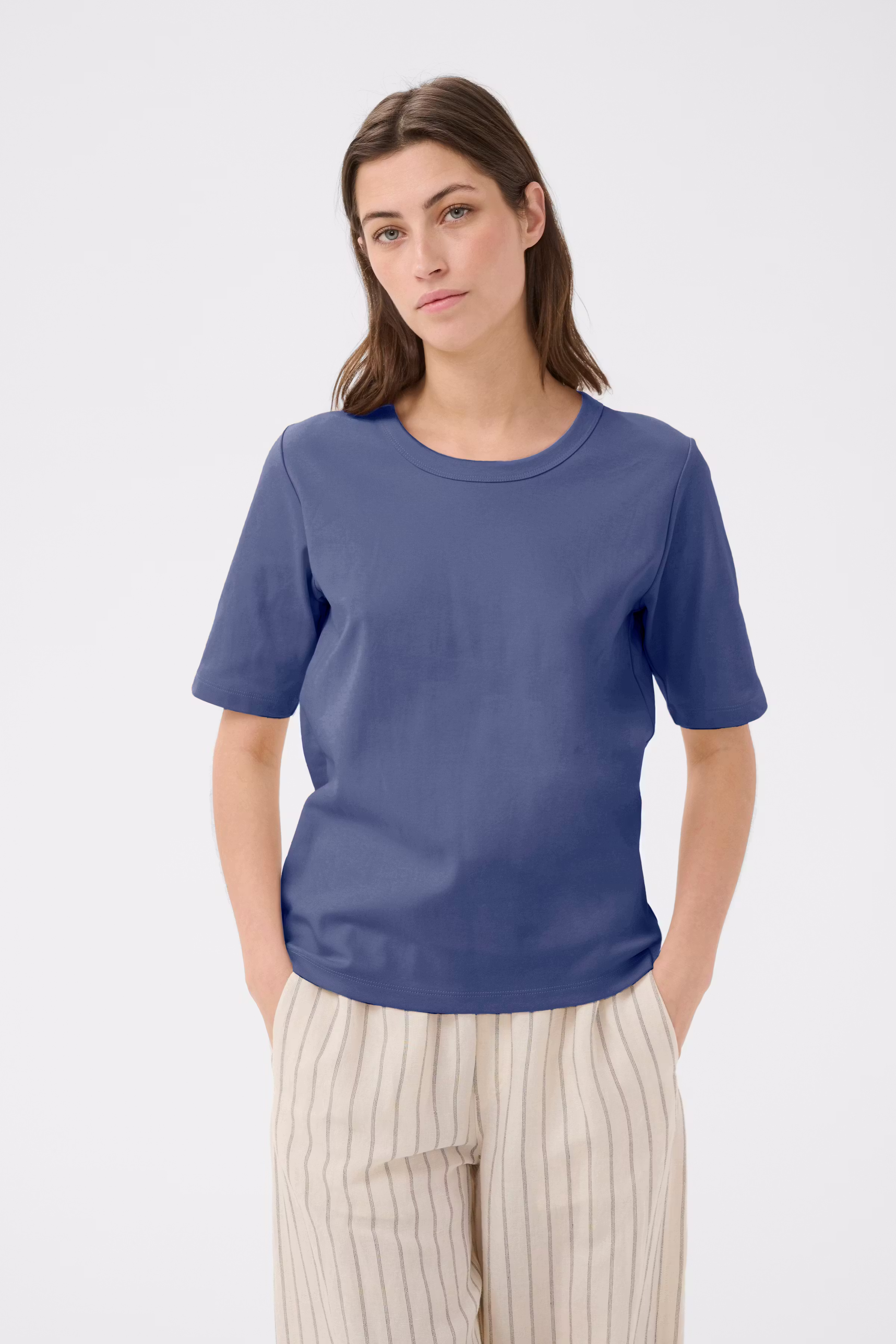 RatanaPW T-shirt LOOKBOOK FRONT 30309870-193928