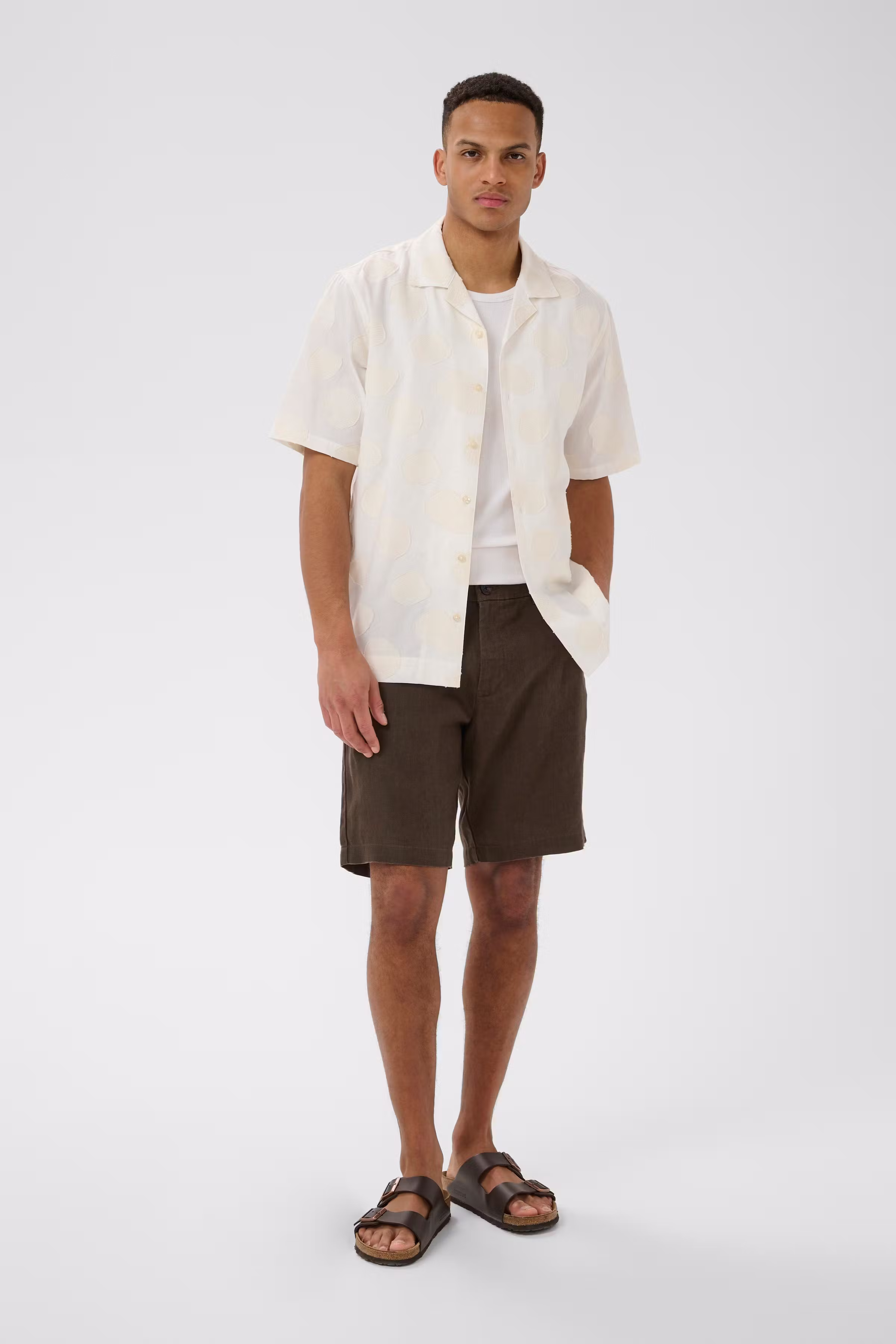 MAharlow Shorts LOOKBOOK FRONT 30209072-190912