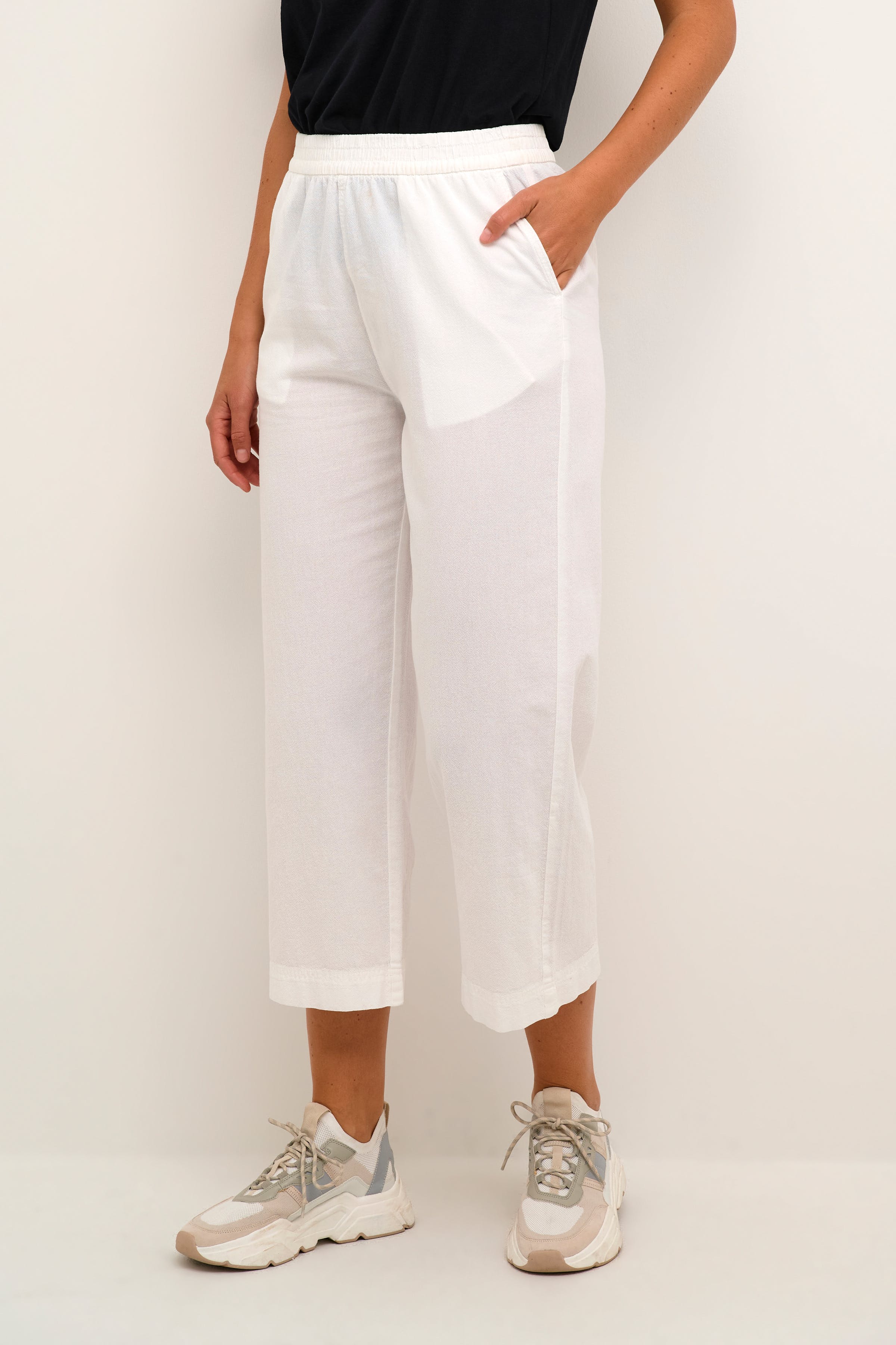 KAnaya Culotte Pants LOOKBOOK FRONT 10507418-110602