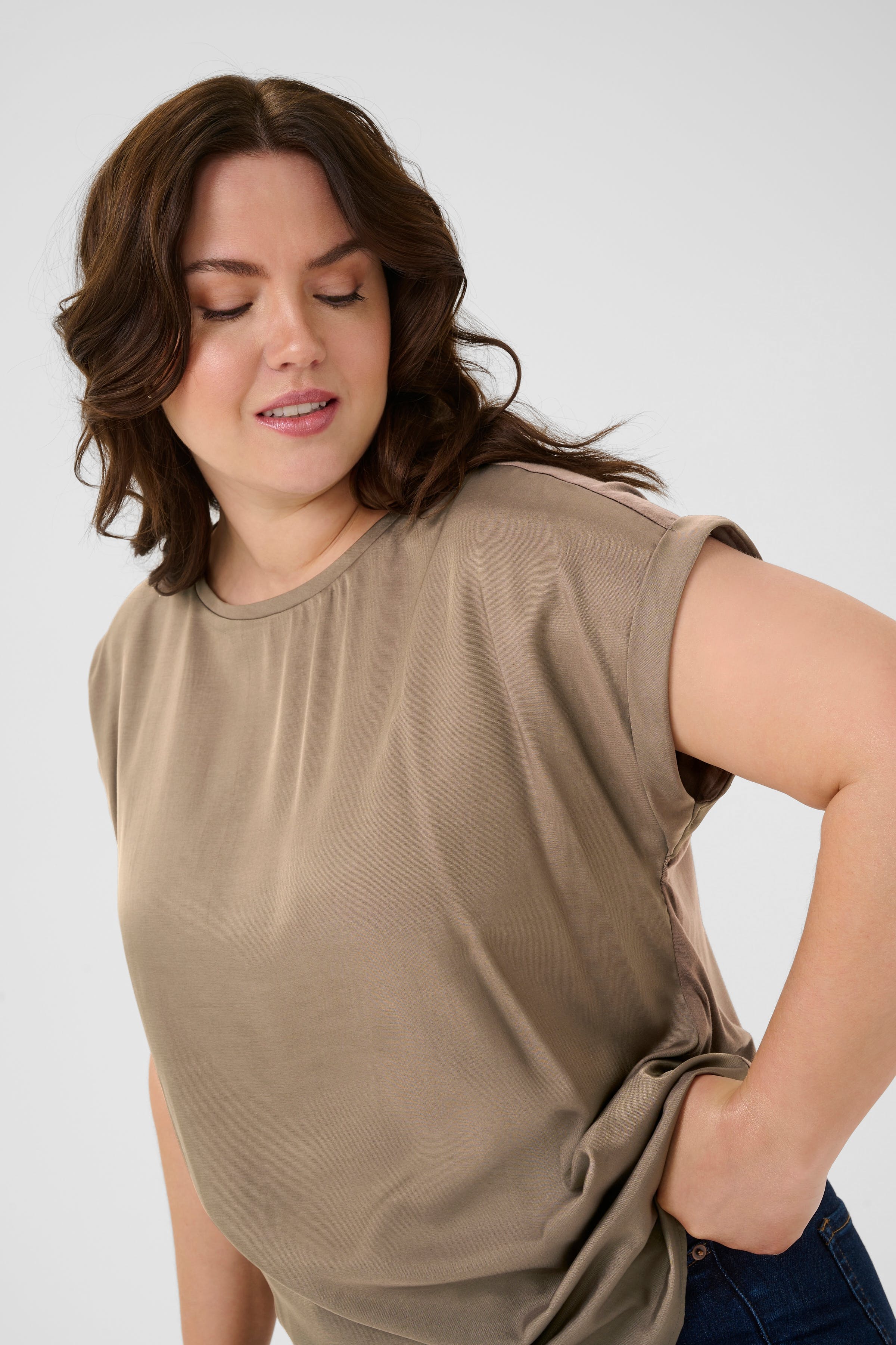 KCmilia Blouse LOOKBOOK DETAIL 10583812-190808