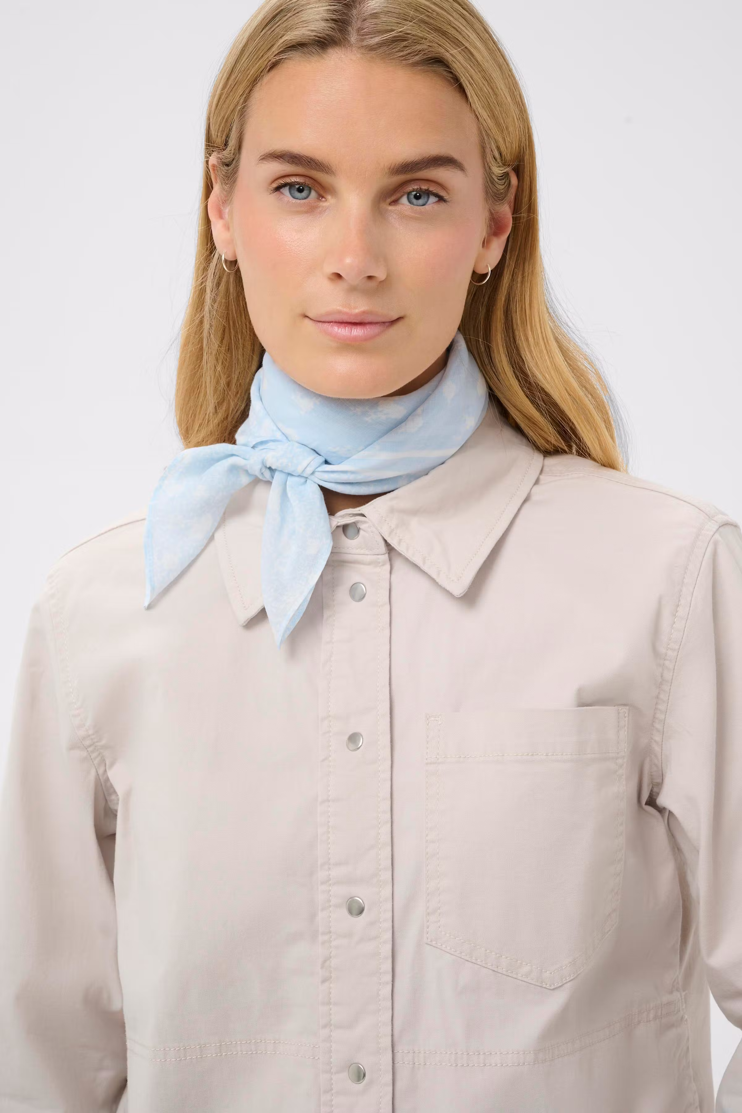 PhiPW Scarf LOOKBOOK DETAIL 30309304-304937