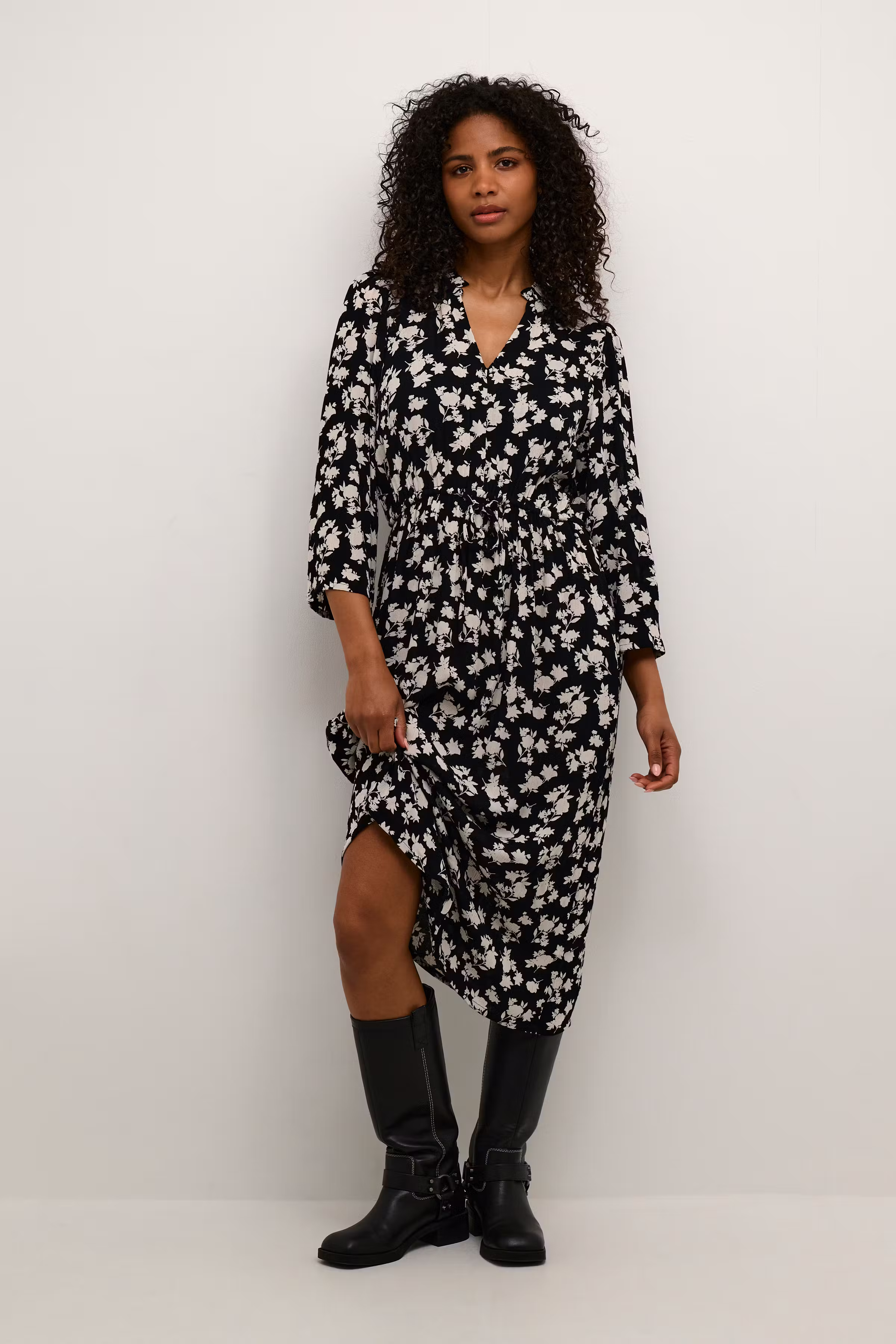 KAamber Kleid LOOKBOOK FRONT 10509534-106992