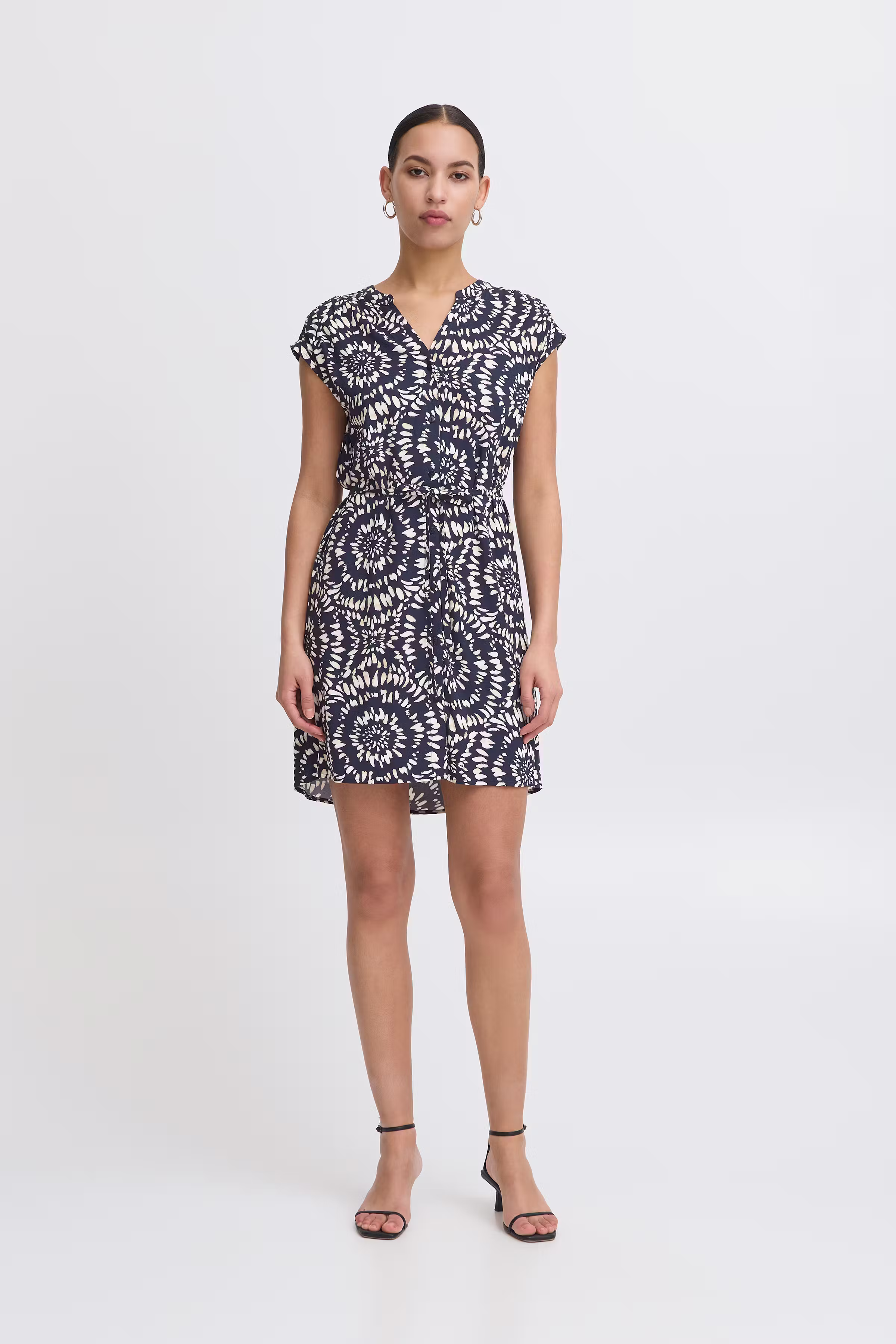 IHAYA Kjole LOOKBOOK FRONT 20123316-204613