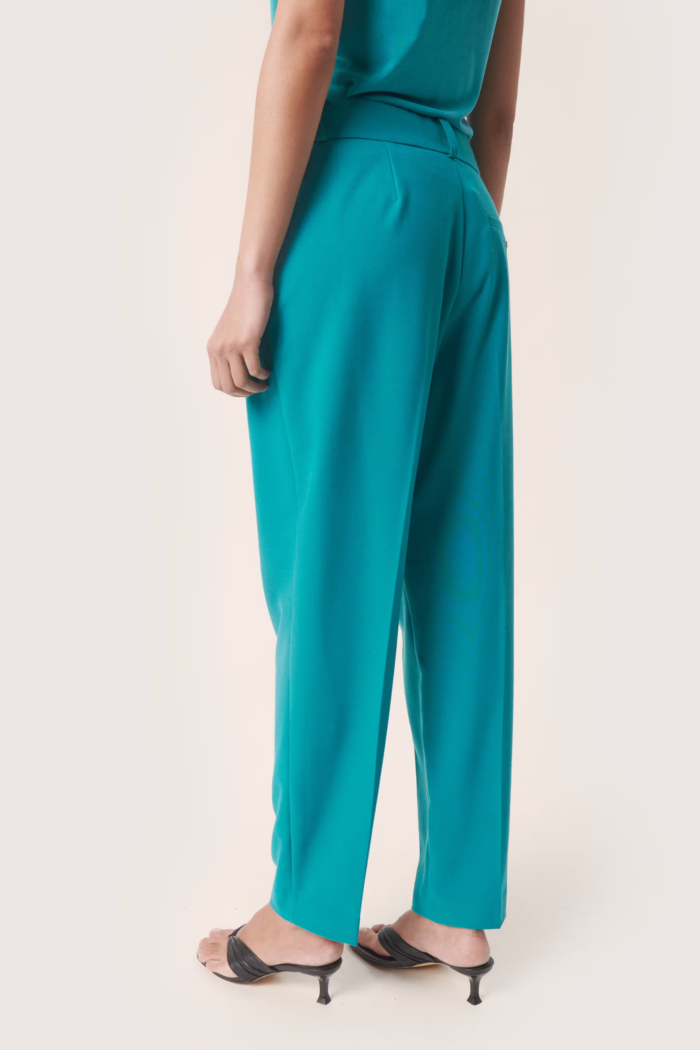 SLAlisha Bukser LOOKBOOK BACK 30406620-184834