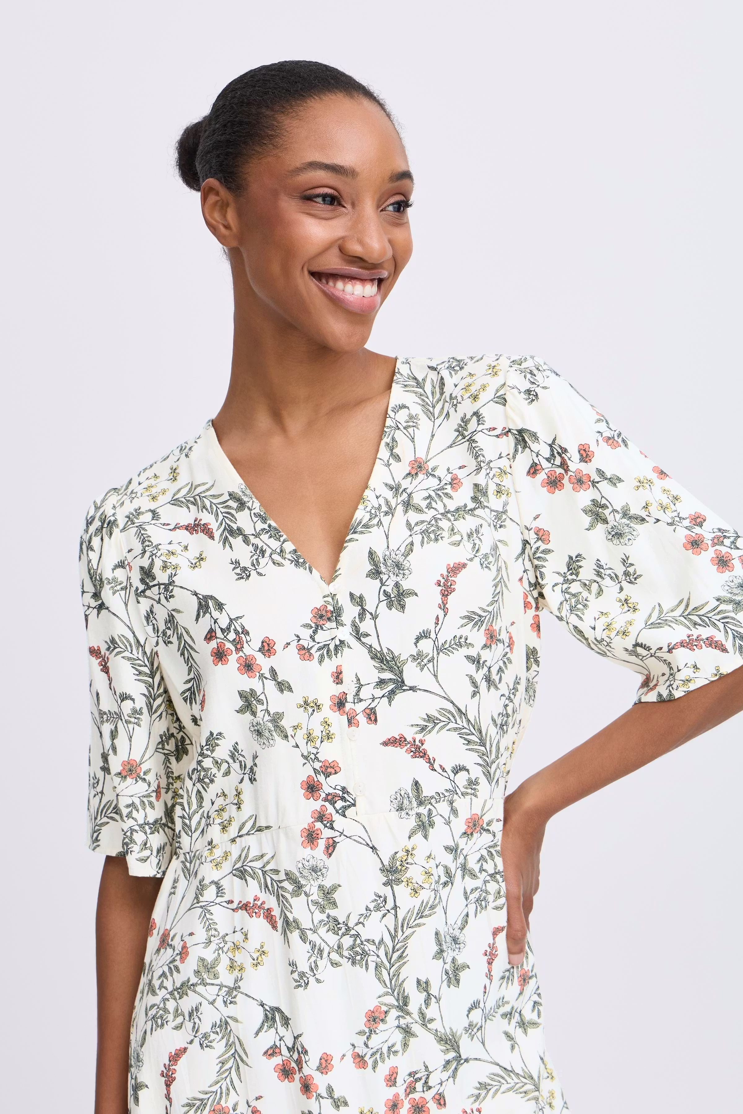 BYIMILDA Kjole LOOKBOOK DETAIL 20816797-204740