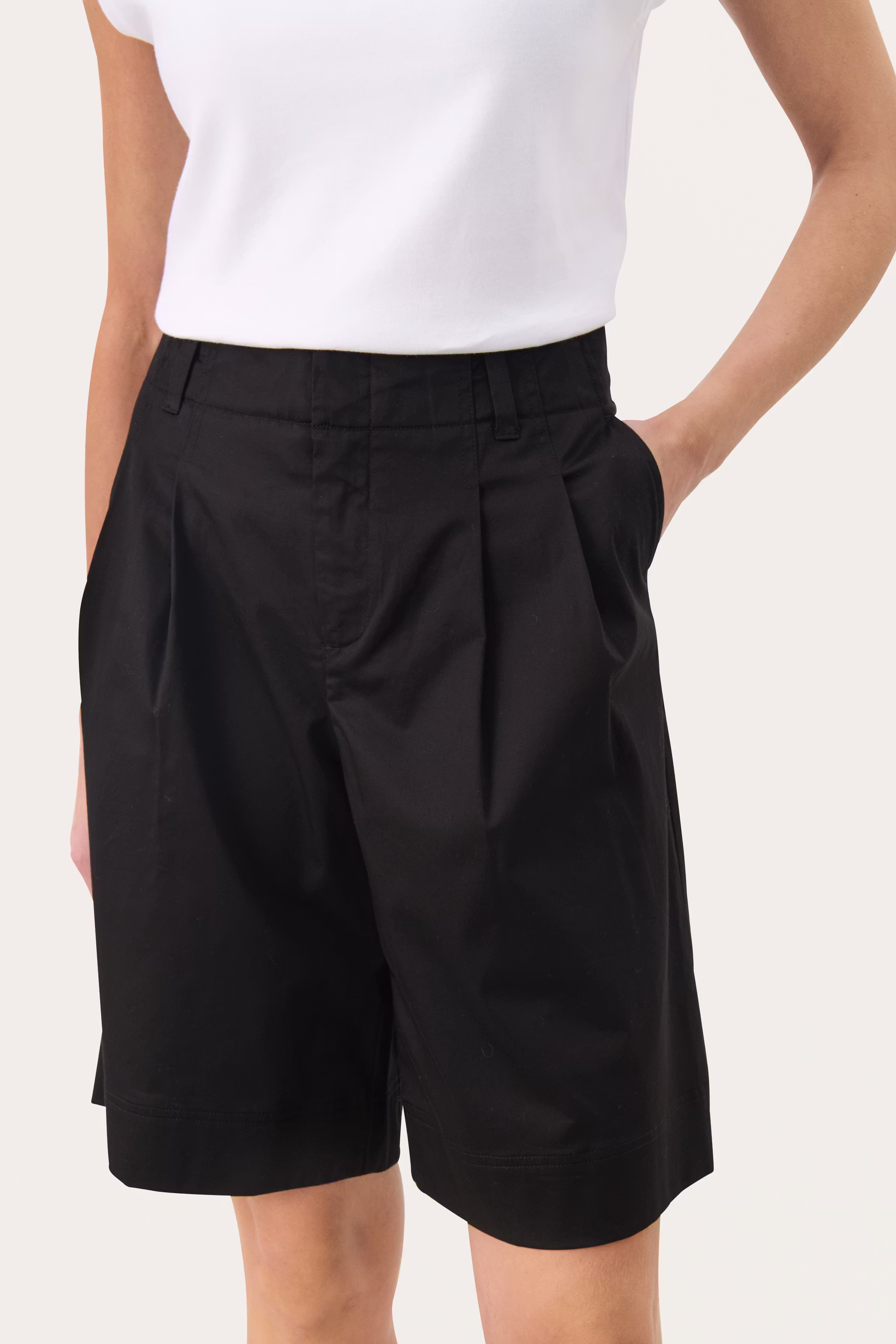 RasminePW Shorts LOOKBOOK DETAIL 30309605-194008