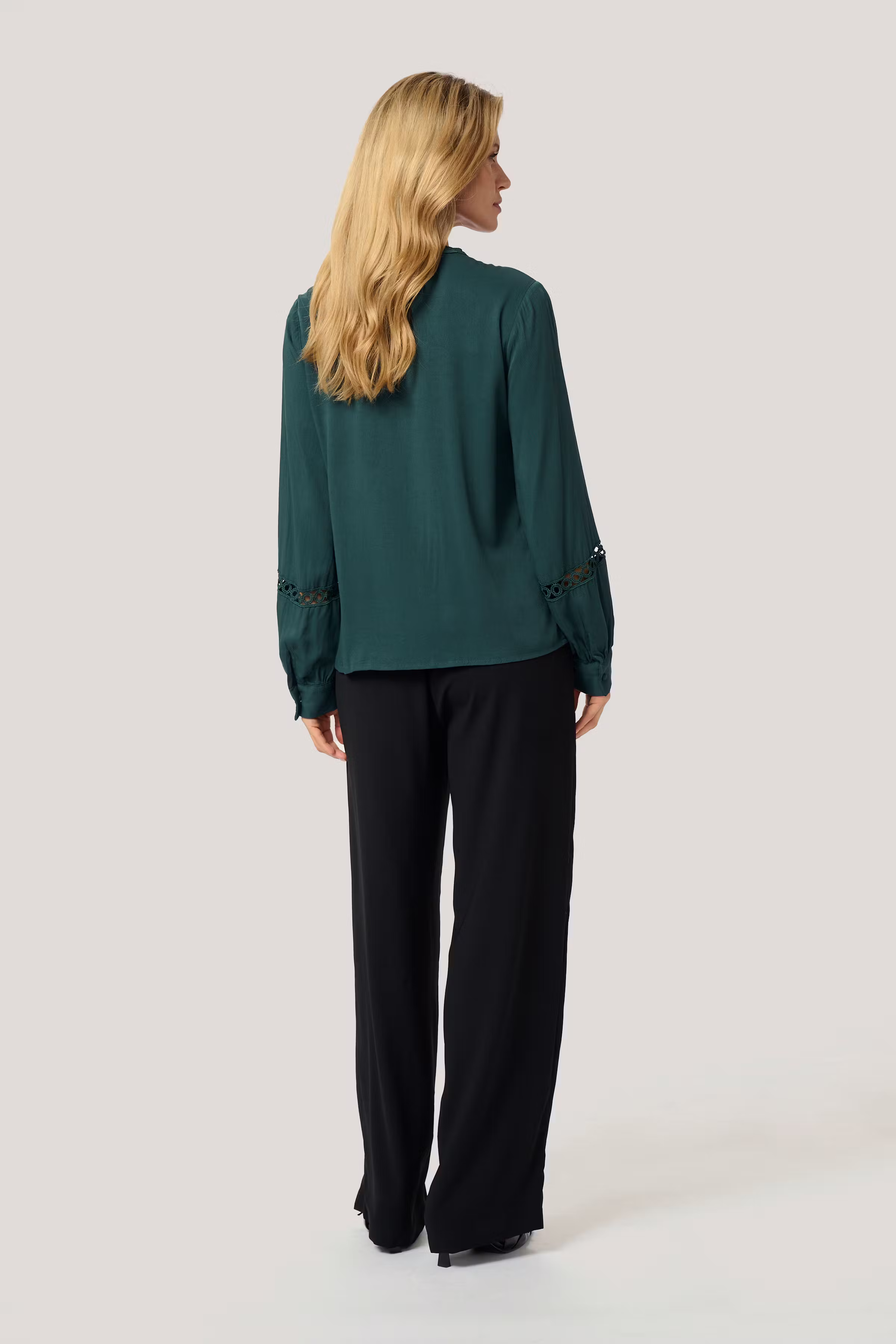 CRResi Bluse LOOKBOOK BACK 10613736-195320