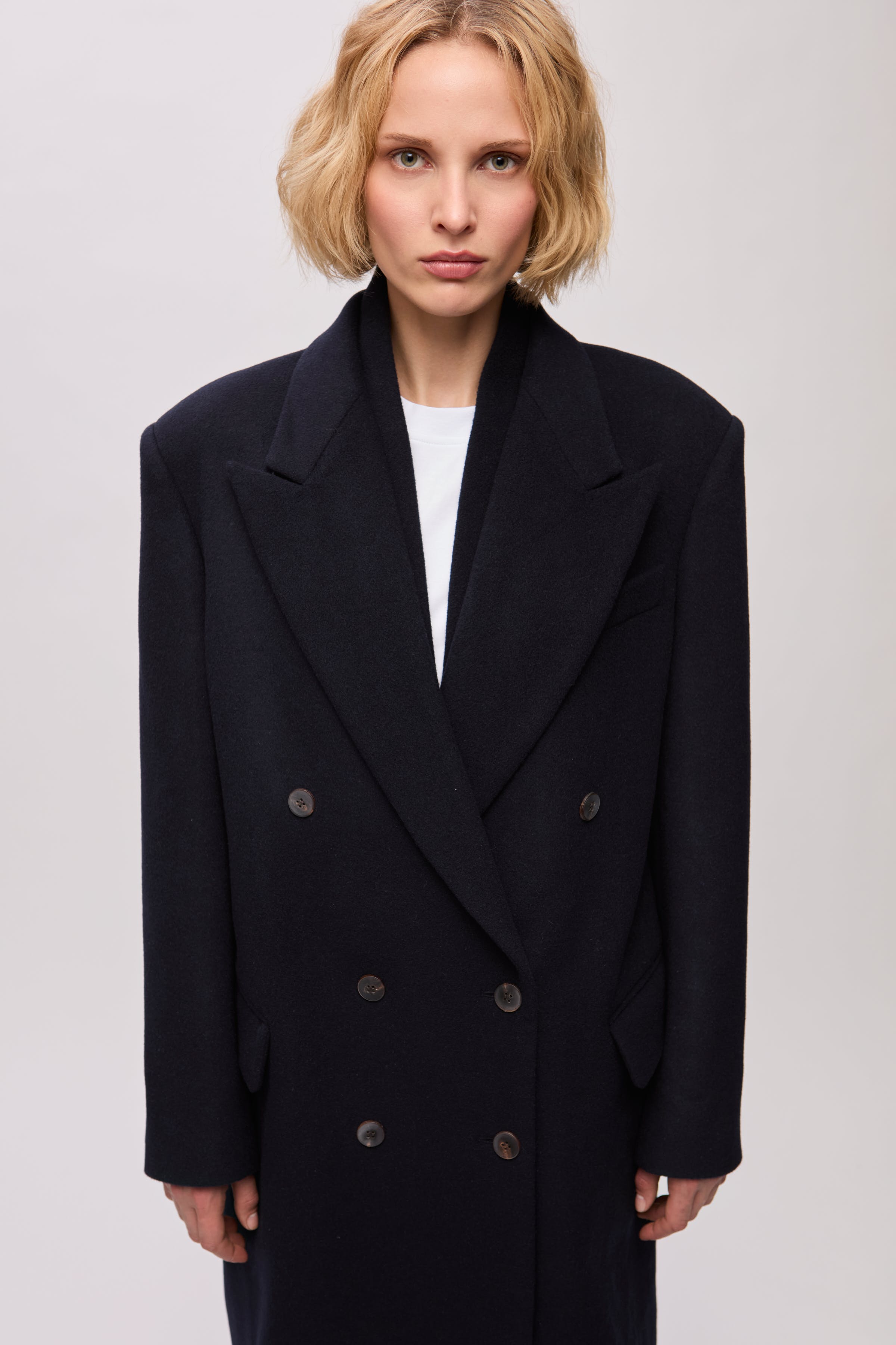 IOCirce Coat LOOKBOOK FRONT 30600091-BL864