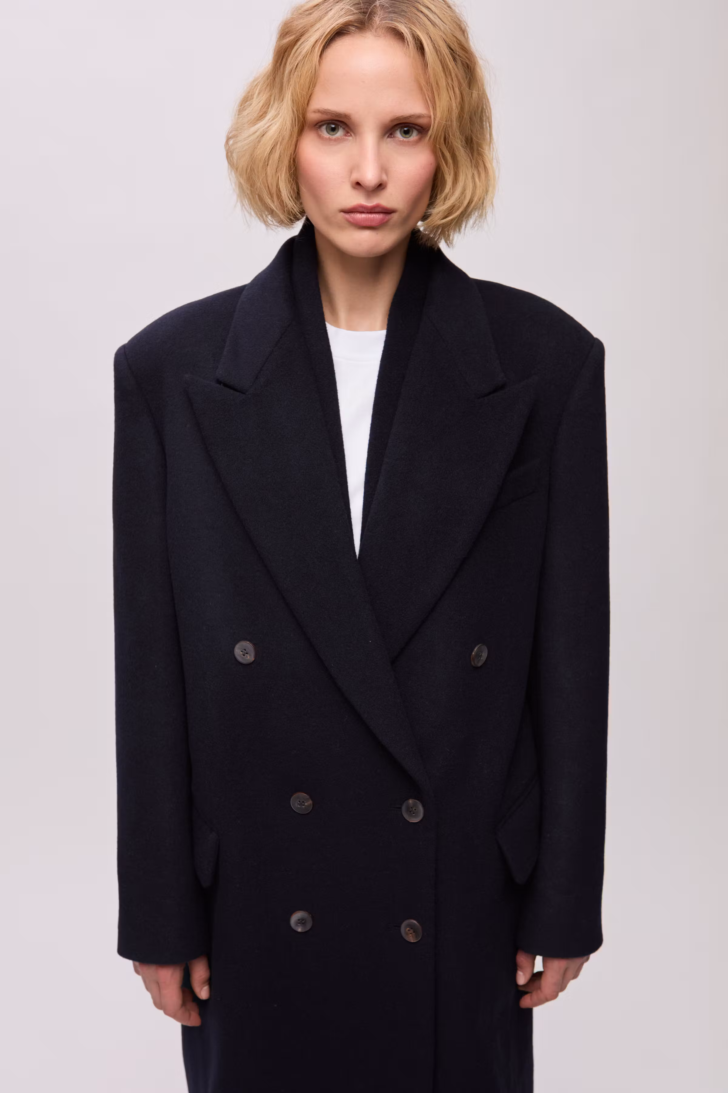 IOCirce Coat LOOKBOOK FRONT 30600091-BL864