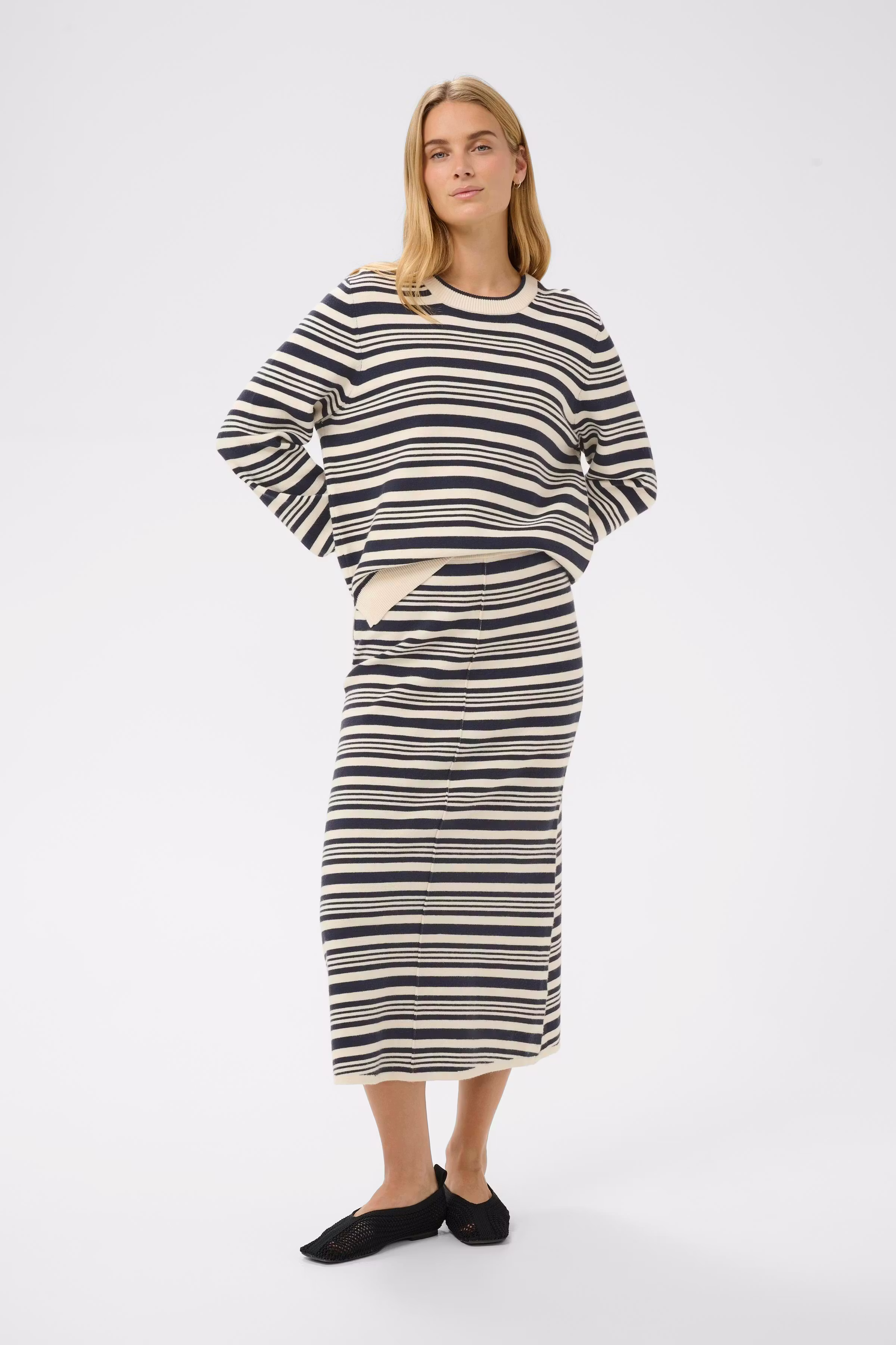 AngeliePW Kjol LOOKBOOK FRONT 30310396-304778