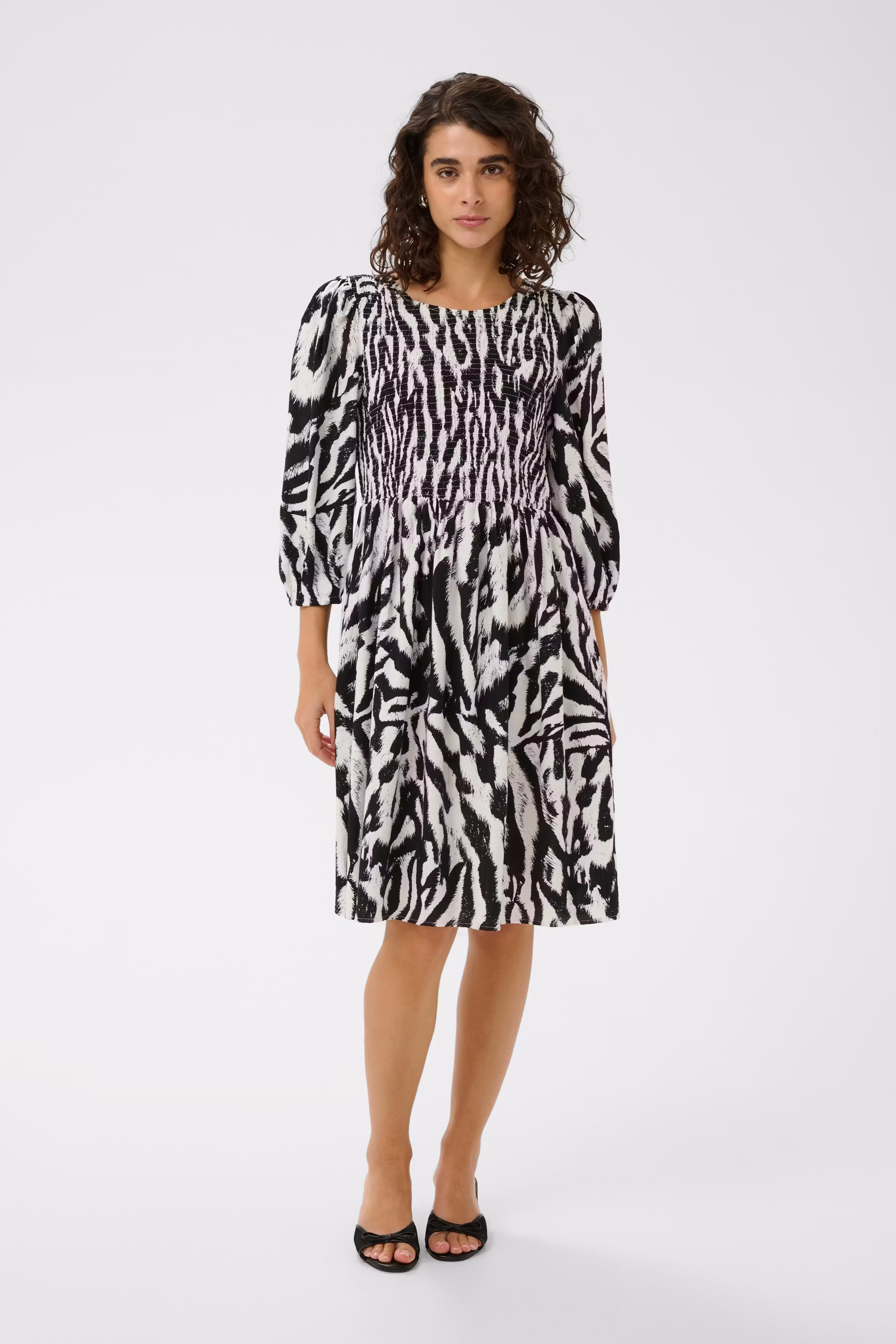 KAhanna Kjole LOOKBOOK FRONT 10511377-109009