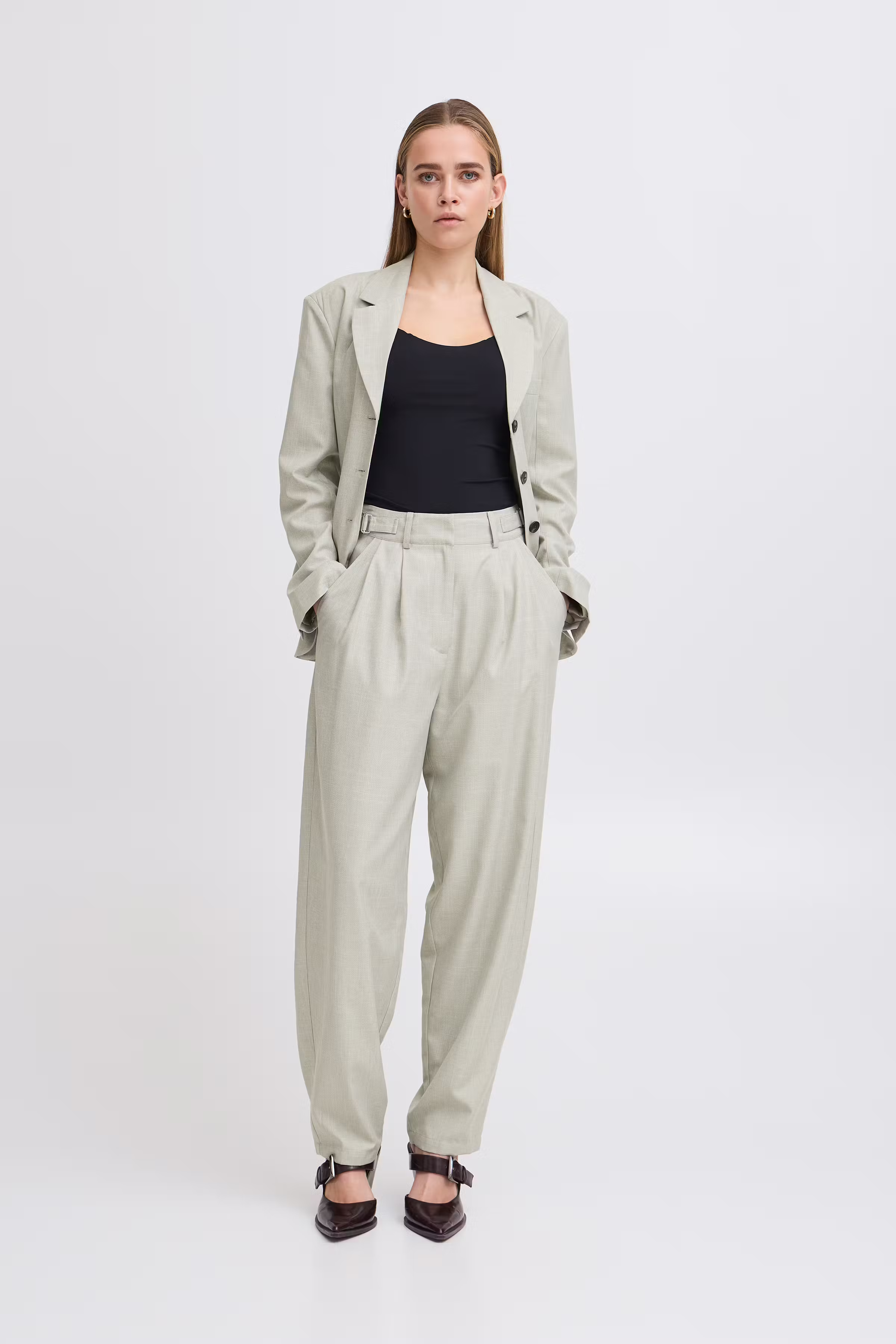 IHLEEVANA Casual byxor LOOKBOOK FRONT 20122790-1602071