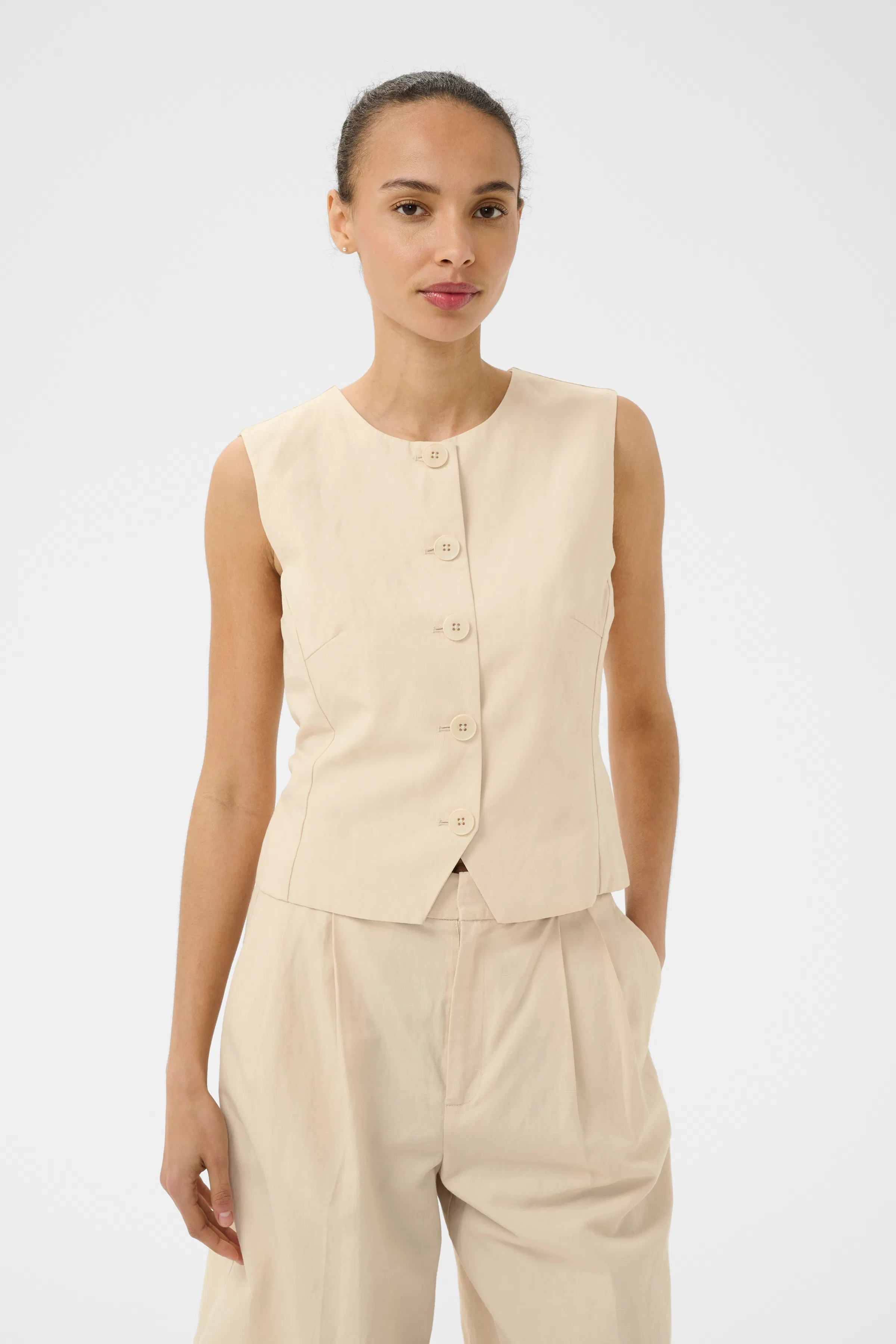 BenittaPW Väst LOOKBOOK FRONT 30310511-130907