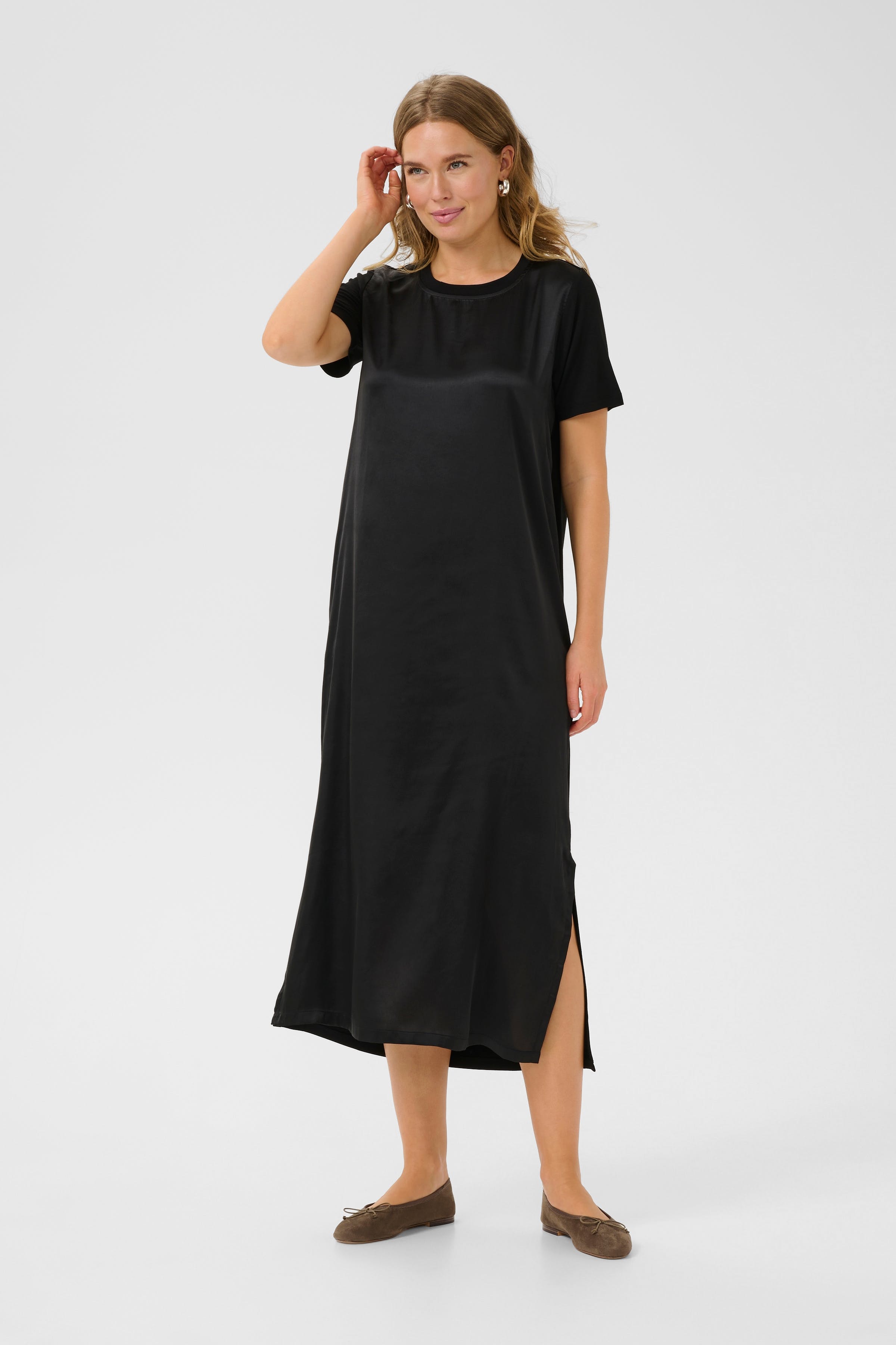 BPhollie Kleid LOOKBOOK FRONT 10590932-100121B