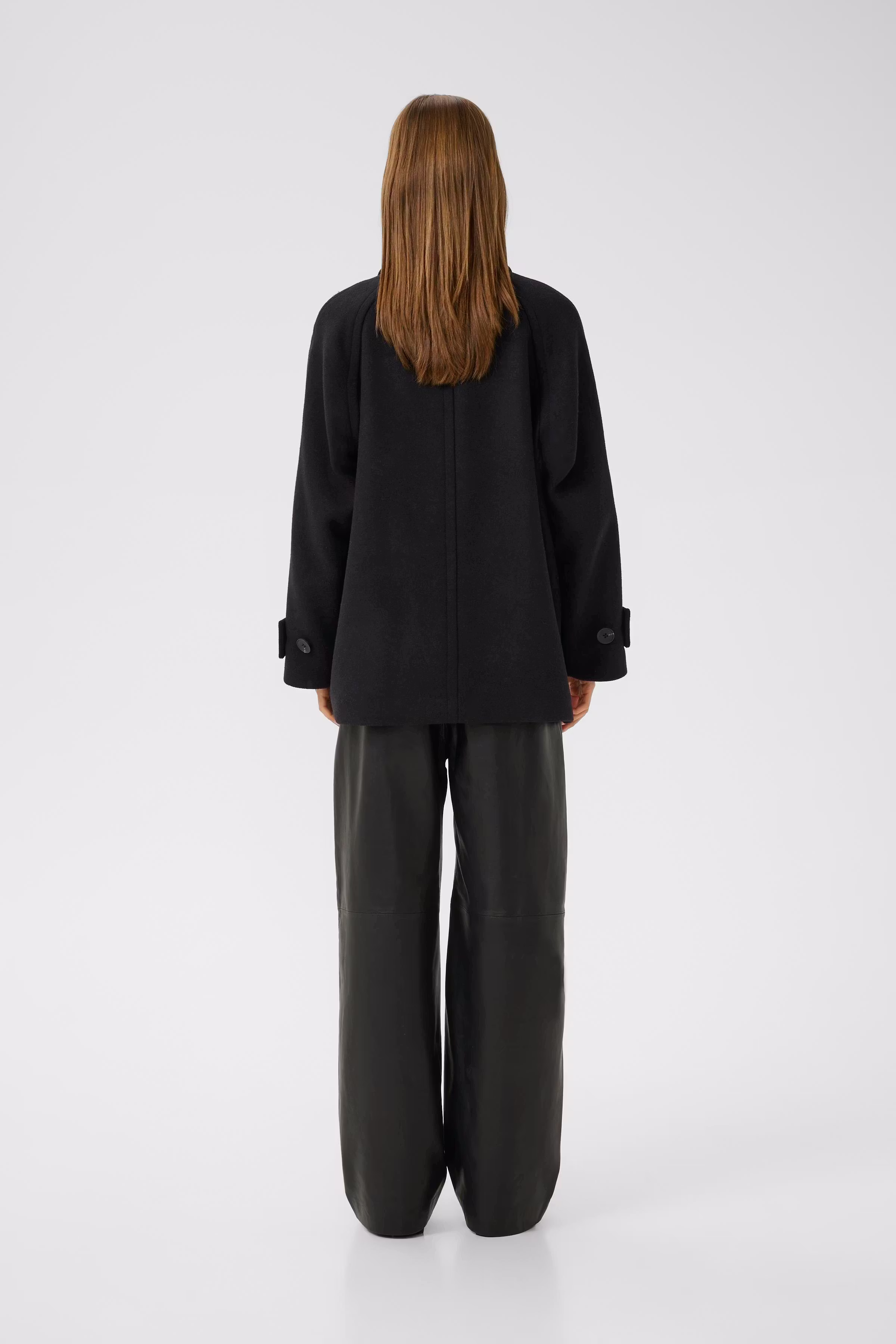 ThoraIW Minona Oberbekleidung LOOKBOOK BACK 30111082-194008