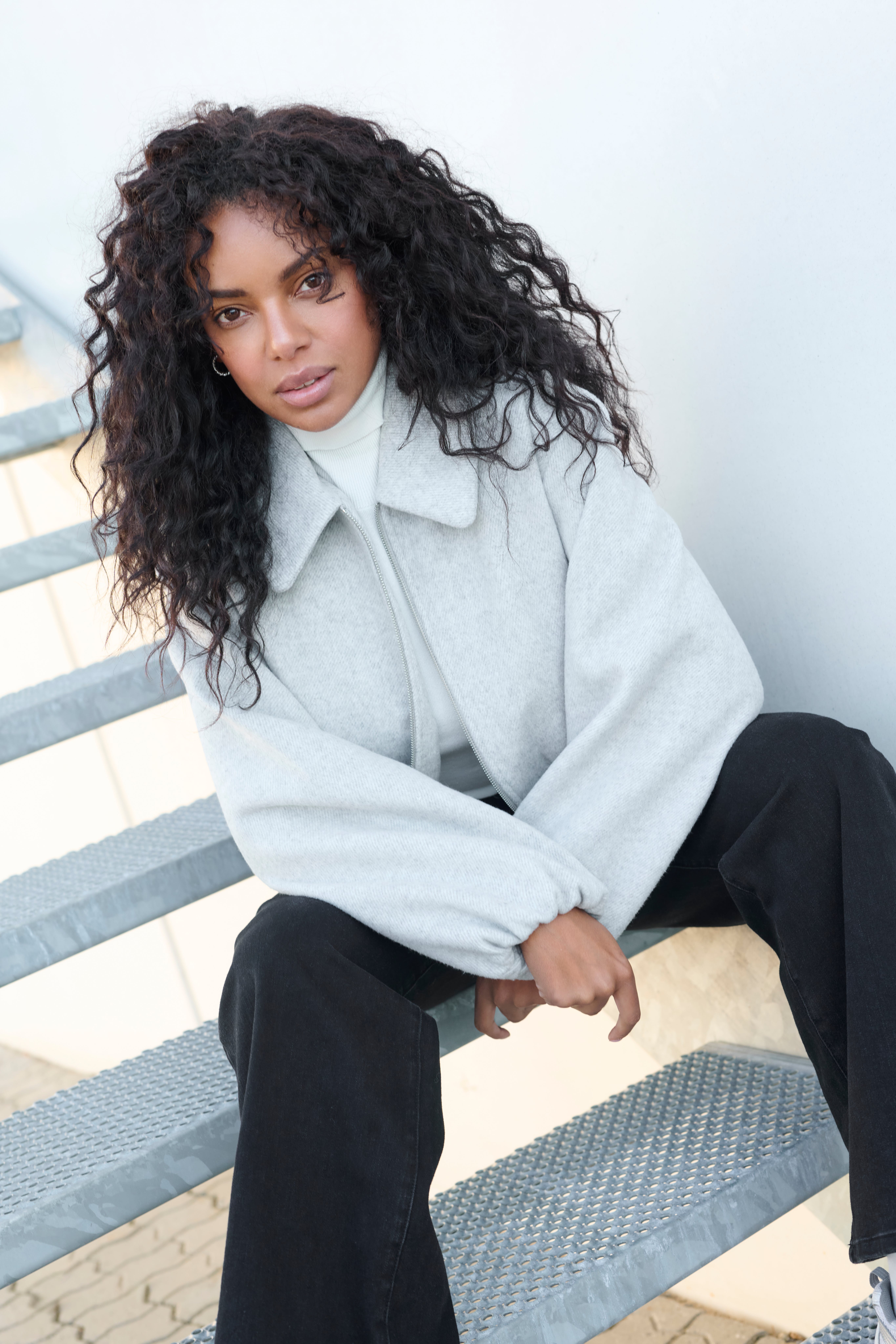 KAludovika Jas LOCATION NONE 10510197-100126