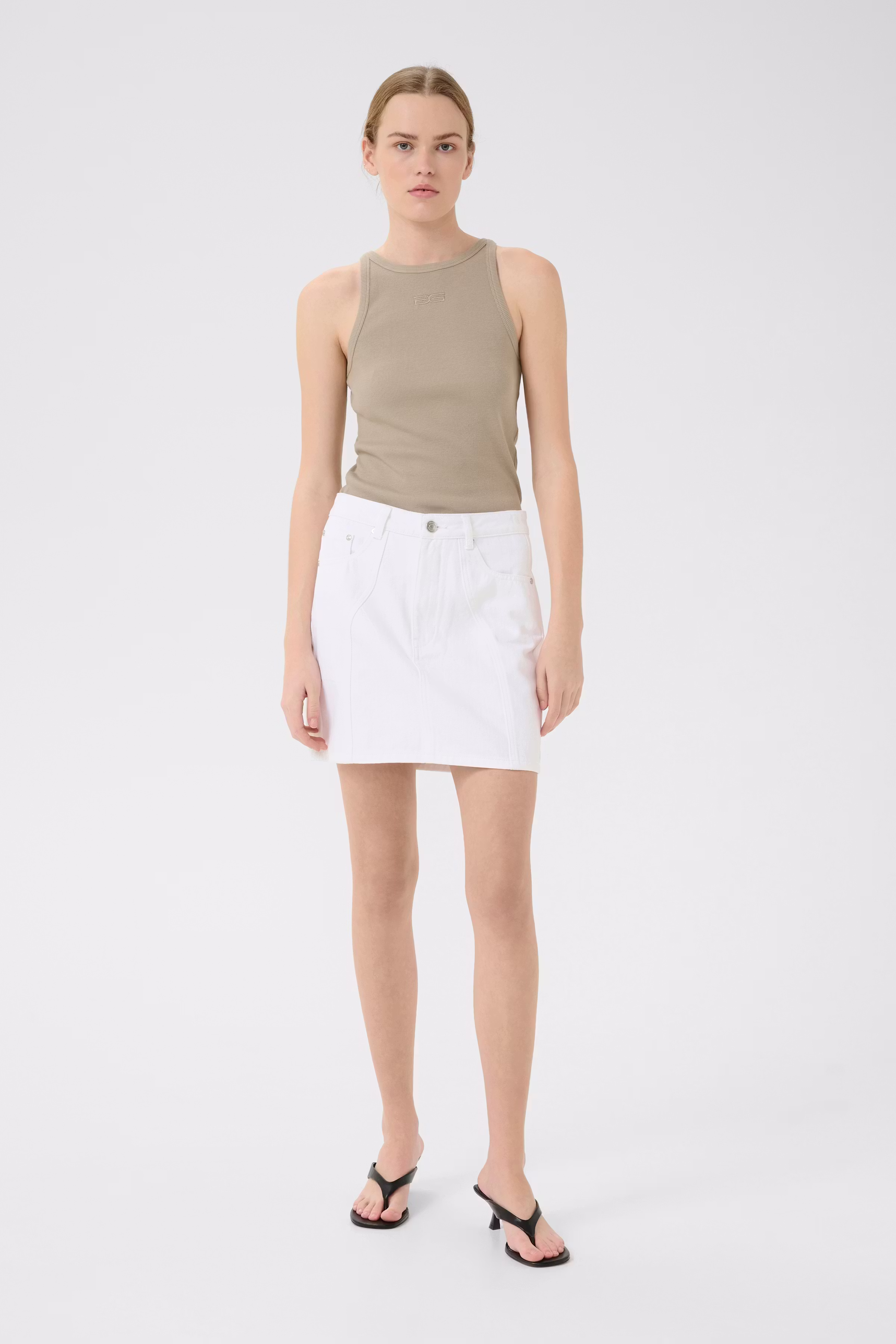 GZasher Skirt LOOKBOOK FRONT 10910524-110601