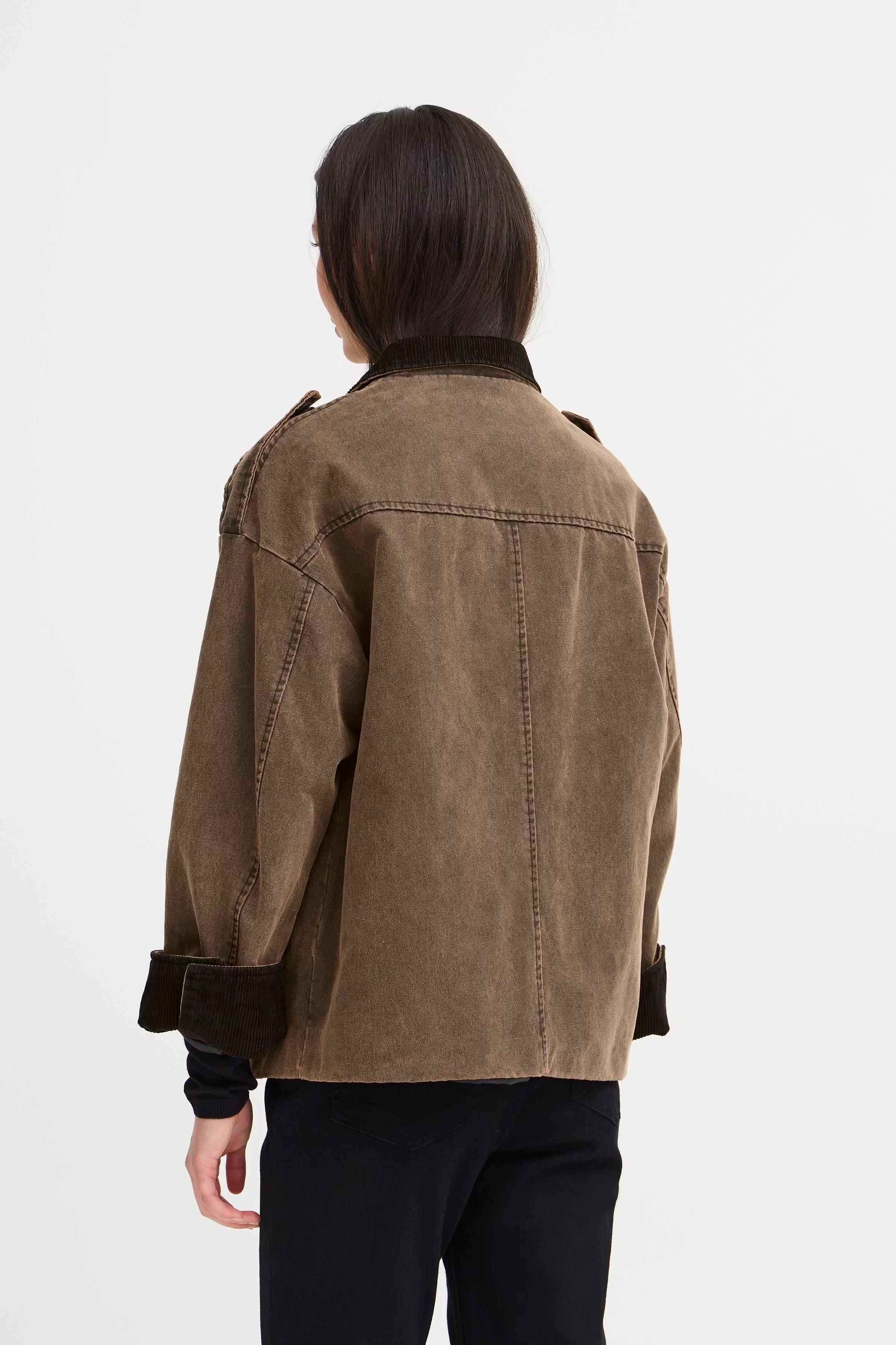 IHFAZOLA Yttertøy LOOKBOOK BACK 20123117-205141