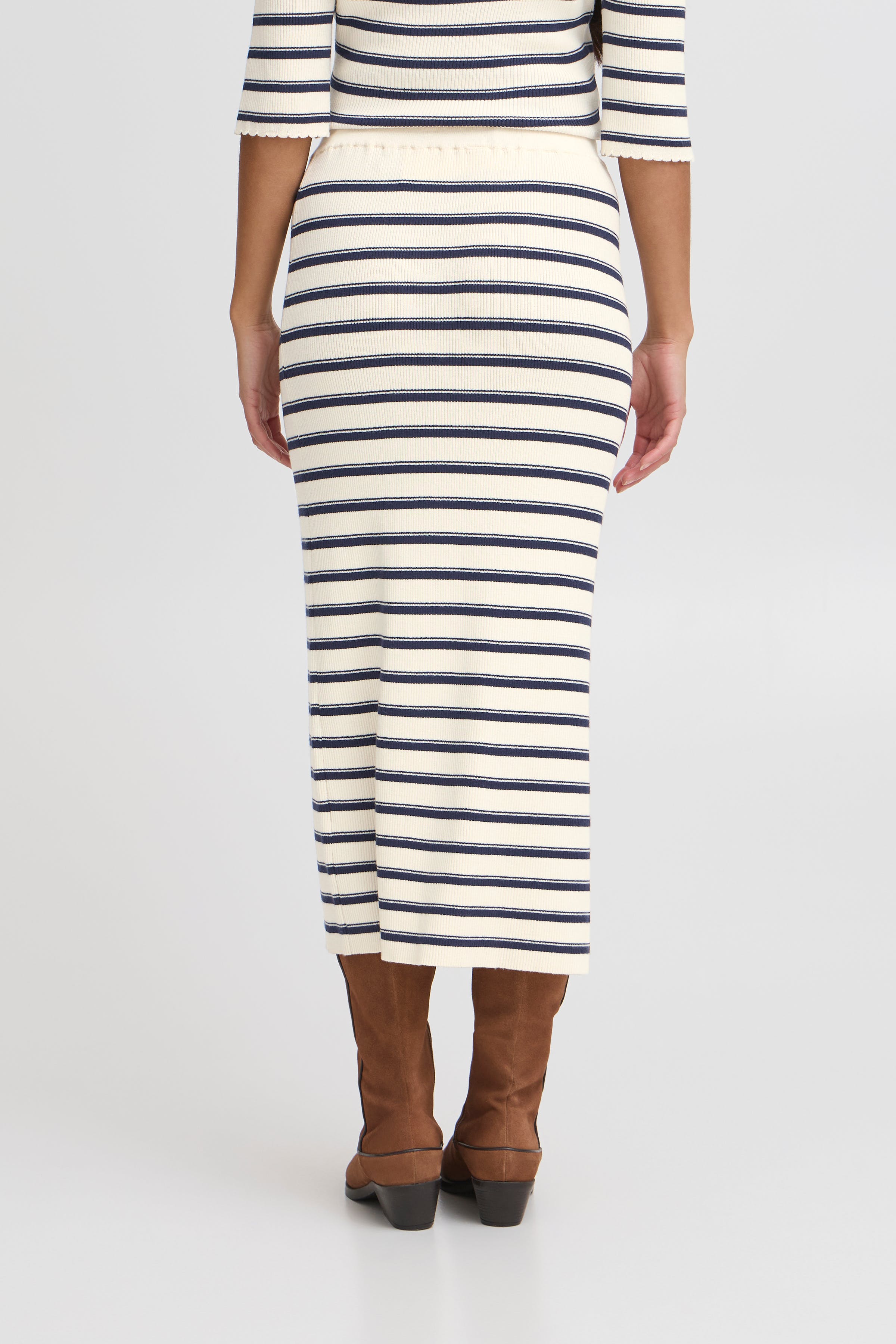 IRFANTO Nederdel LOOKBOOK BACK 20122828-193831