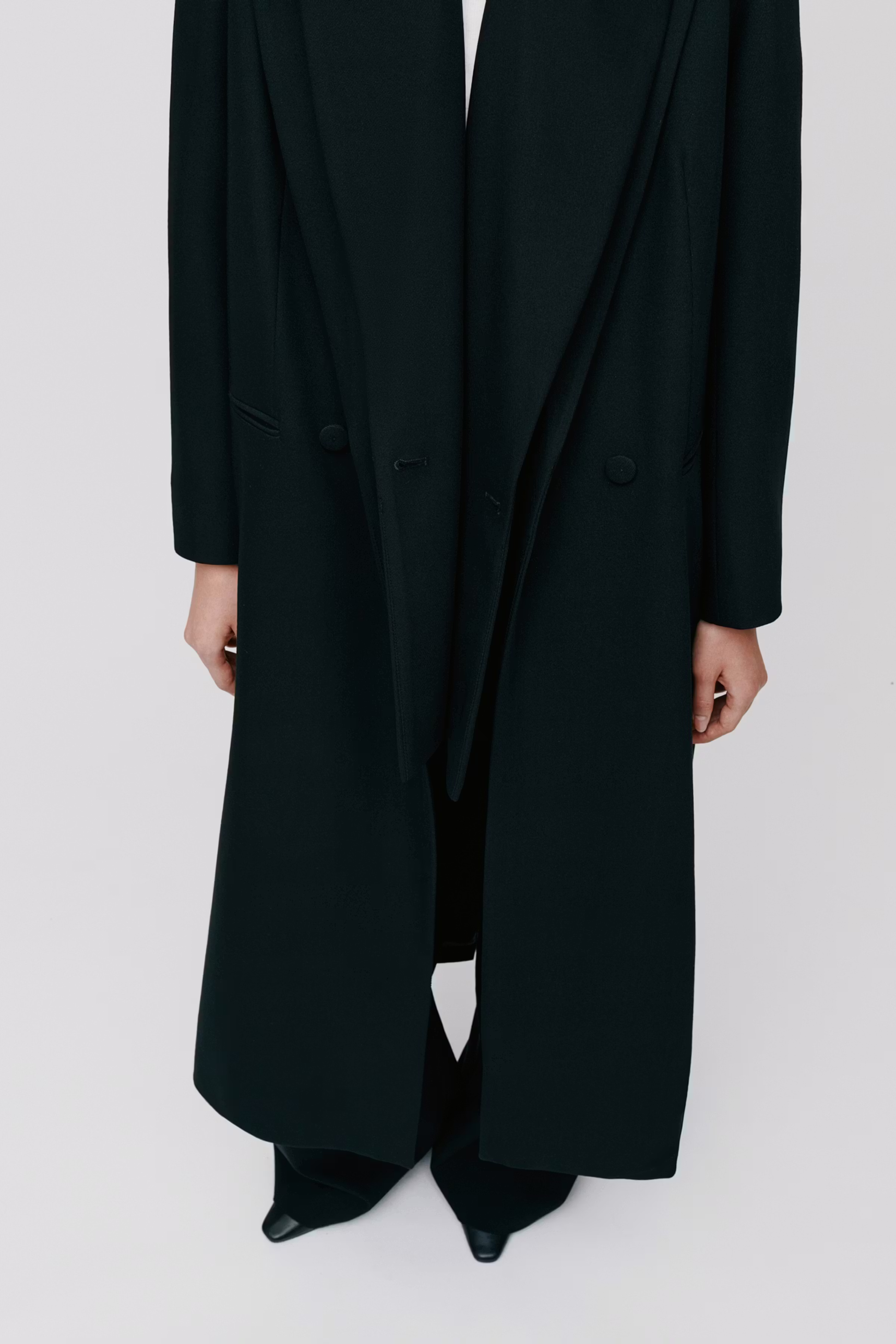 Jil Coat LOOKBOOK FRONT 30600560-BK999