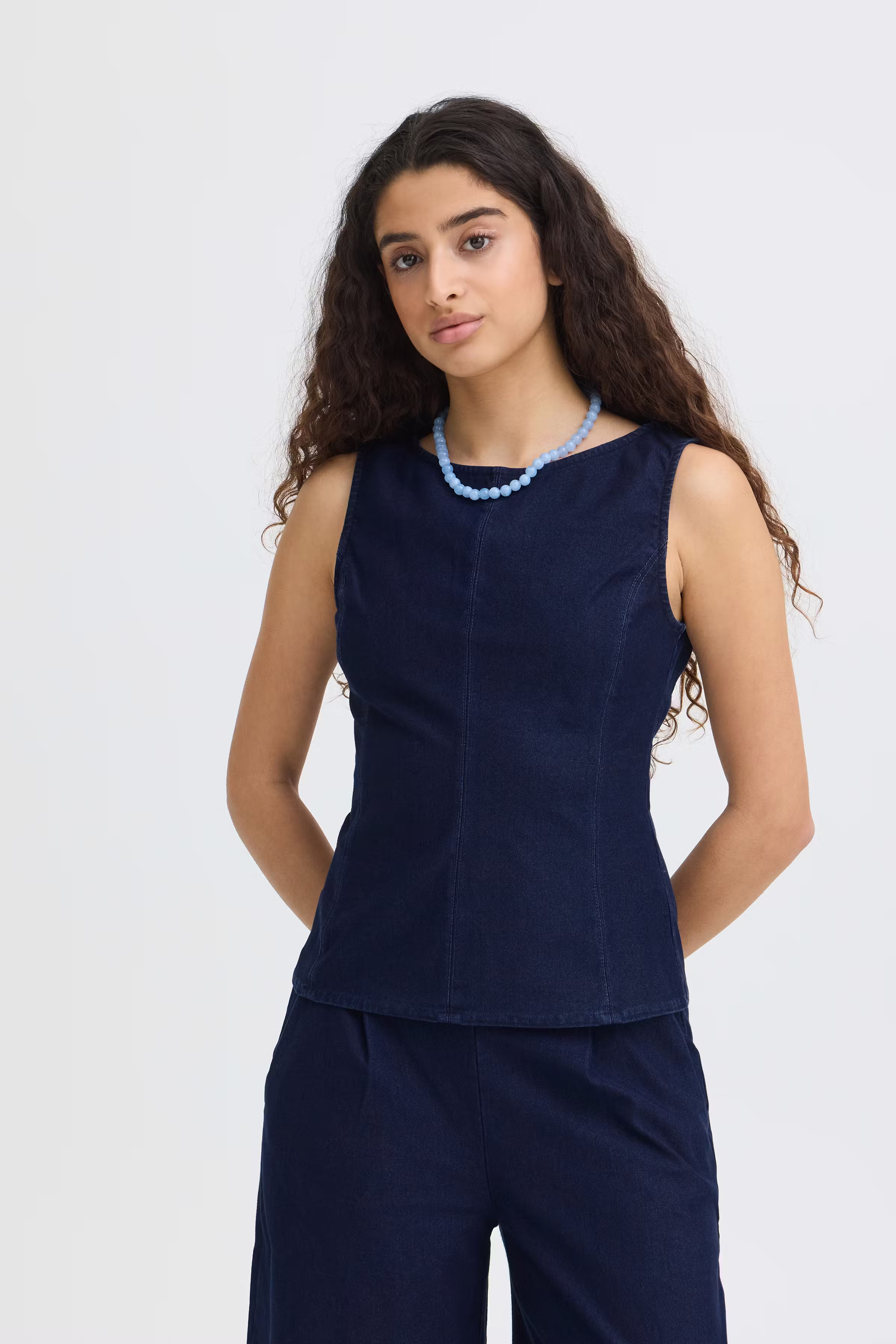 IHKATE Top LOOKBOOK FRONT 20125796-900000556