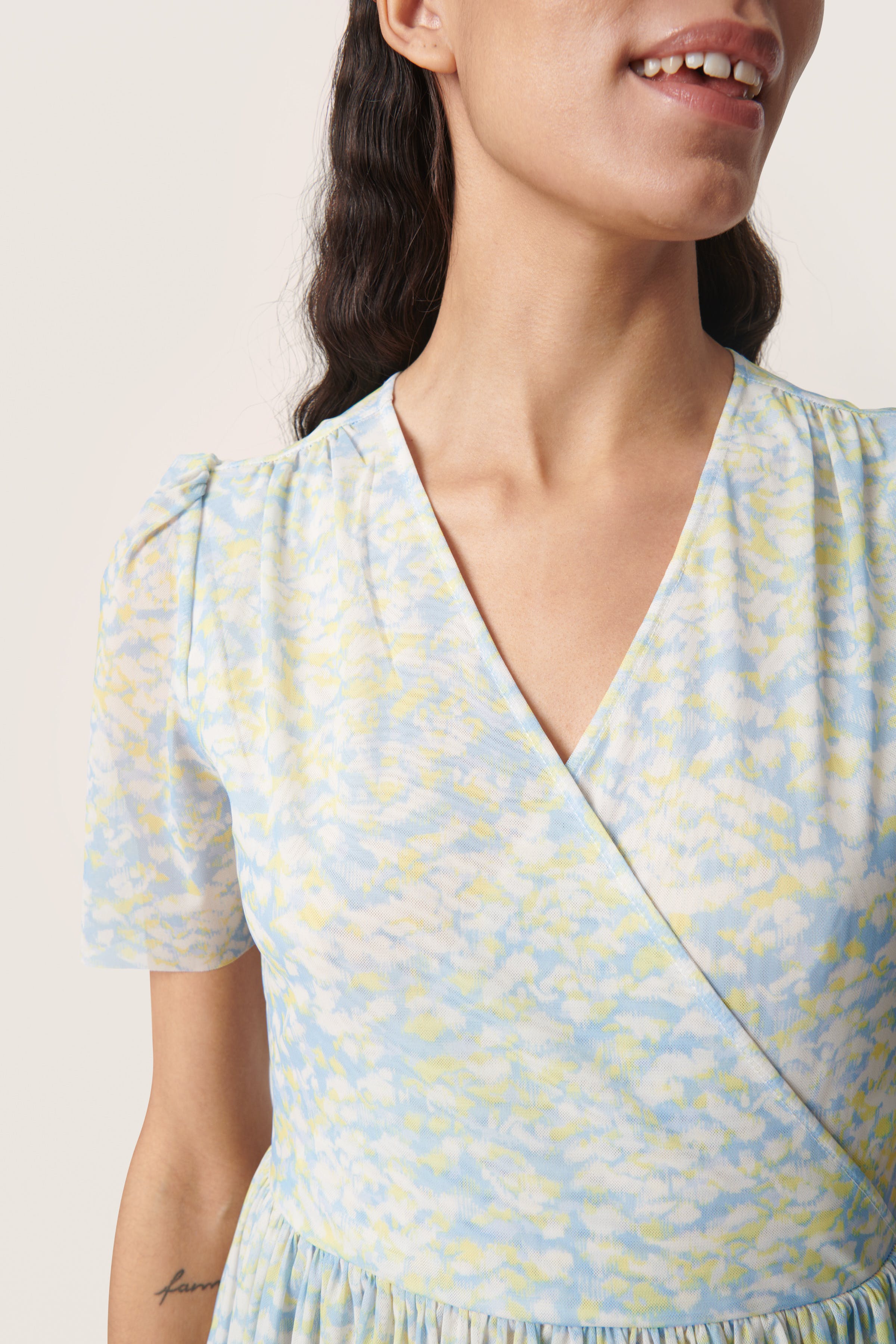 SLAmela Klänning LOOKBOOK DETAIL 30407491-302997