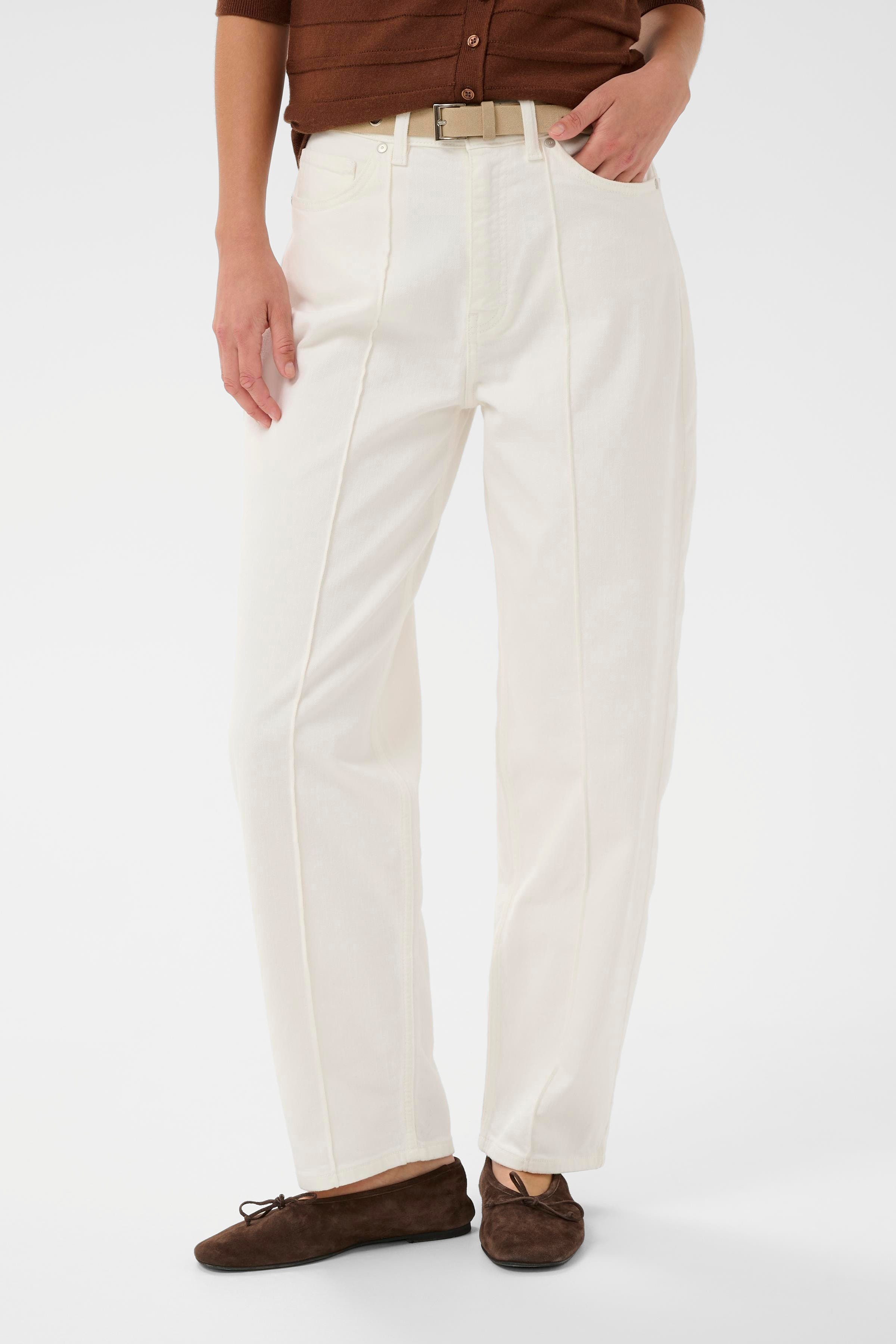SLRina Jeans LOOKBOOK FRONT 30408990-120304