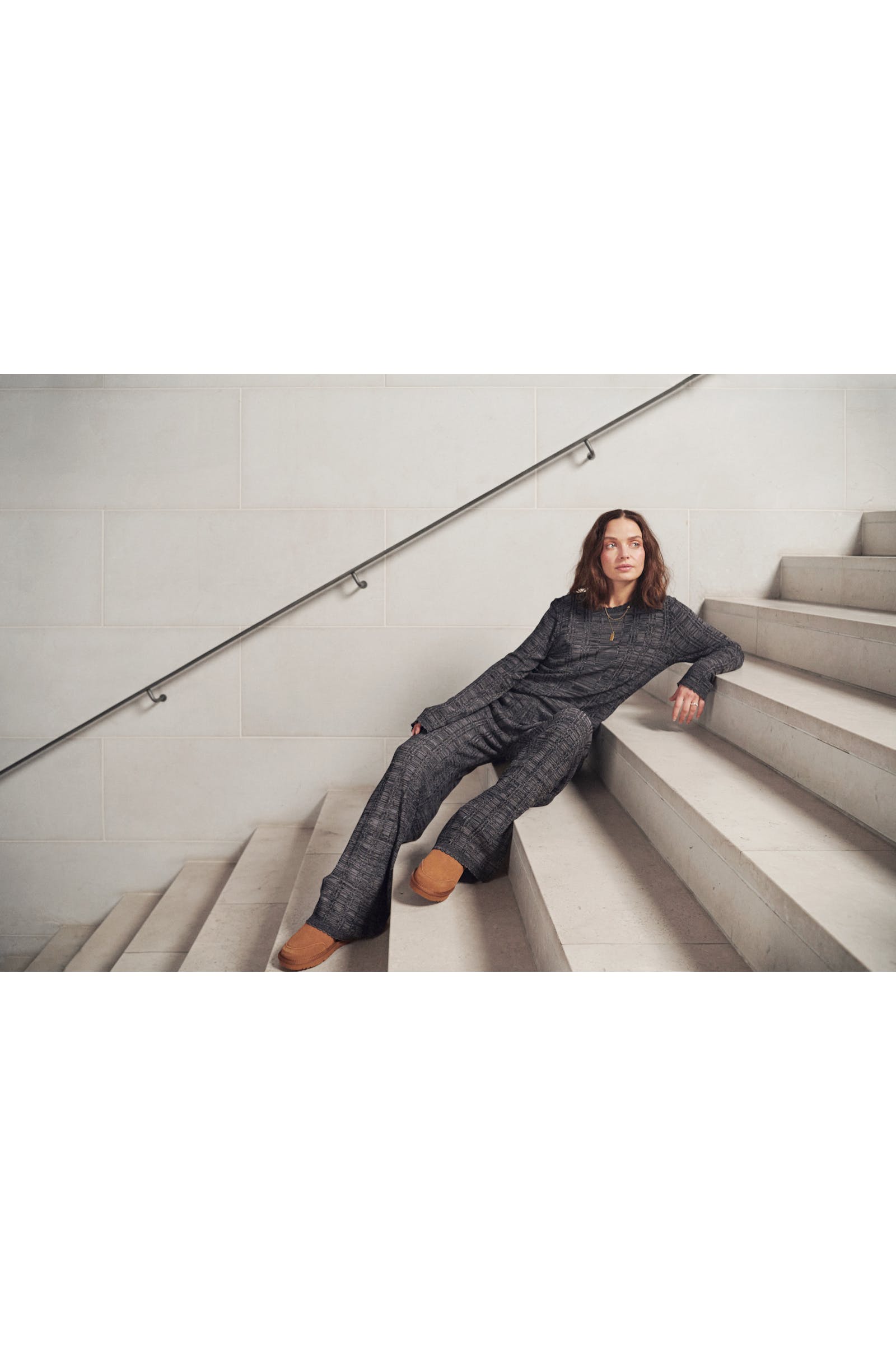 GwenSZ Pullover LOCATION NONE 30513470-1739141