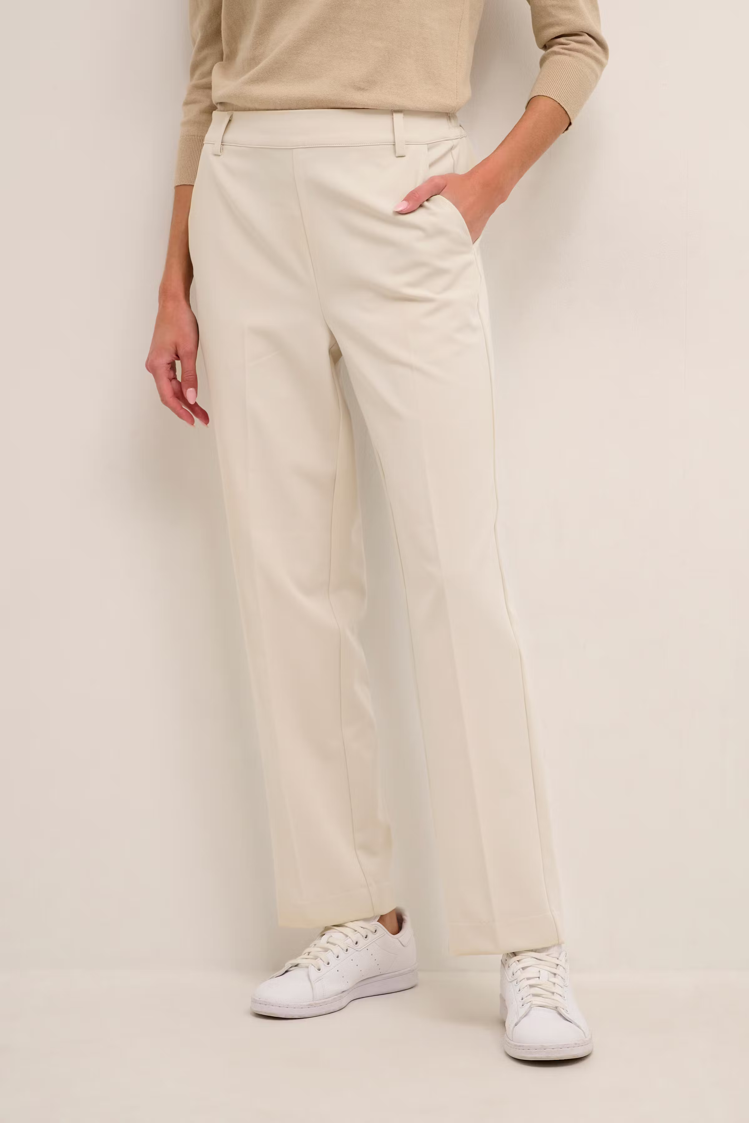 KAsakura Lange bukser LOOKBOOK FRONT 10506858-110105