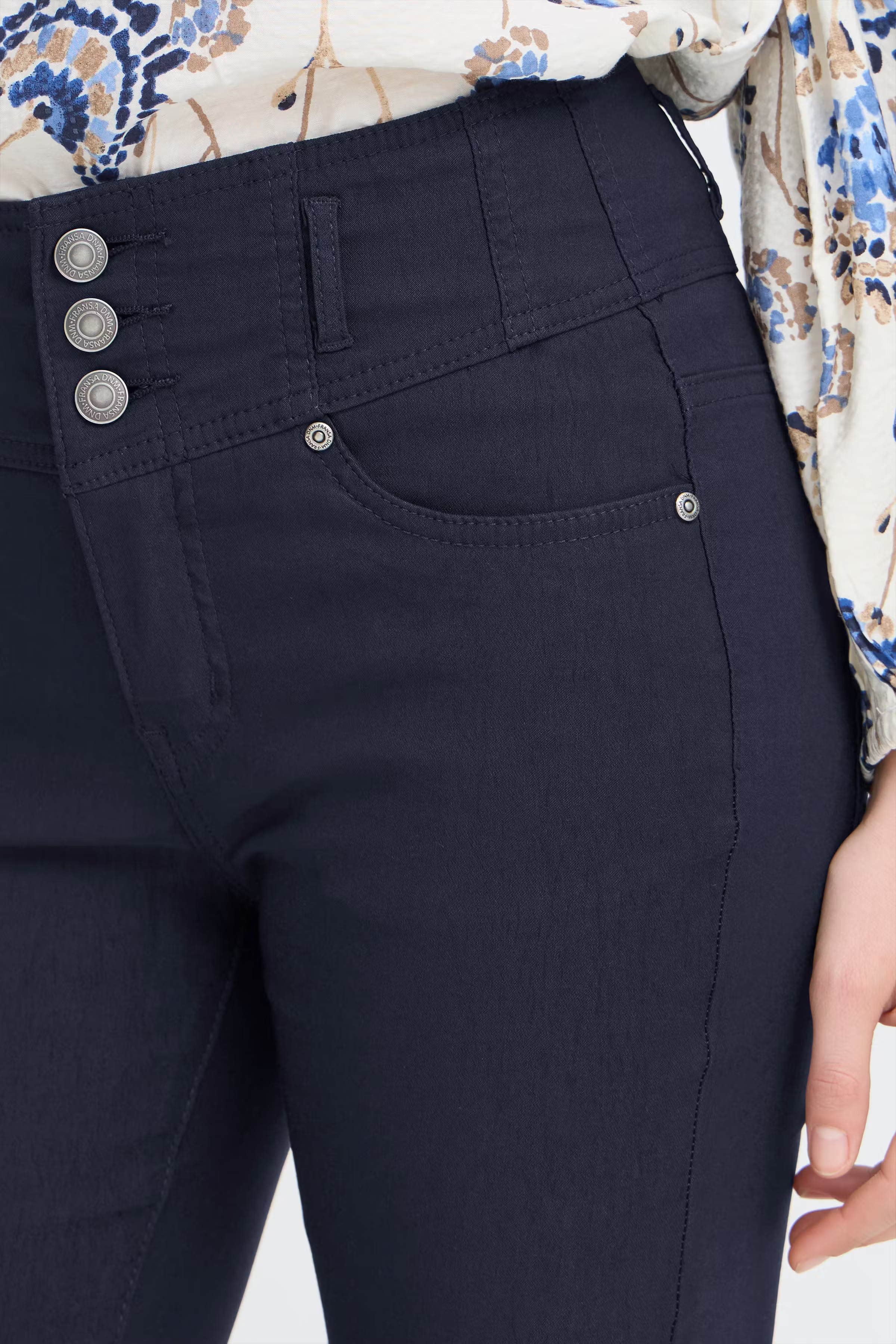 ZALINFR BUKSER LOOKBOOK DETAIL 601749-60468