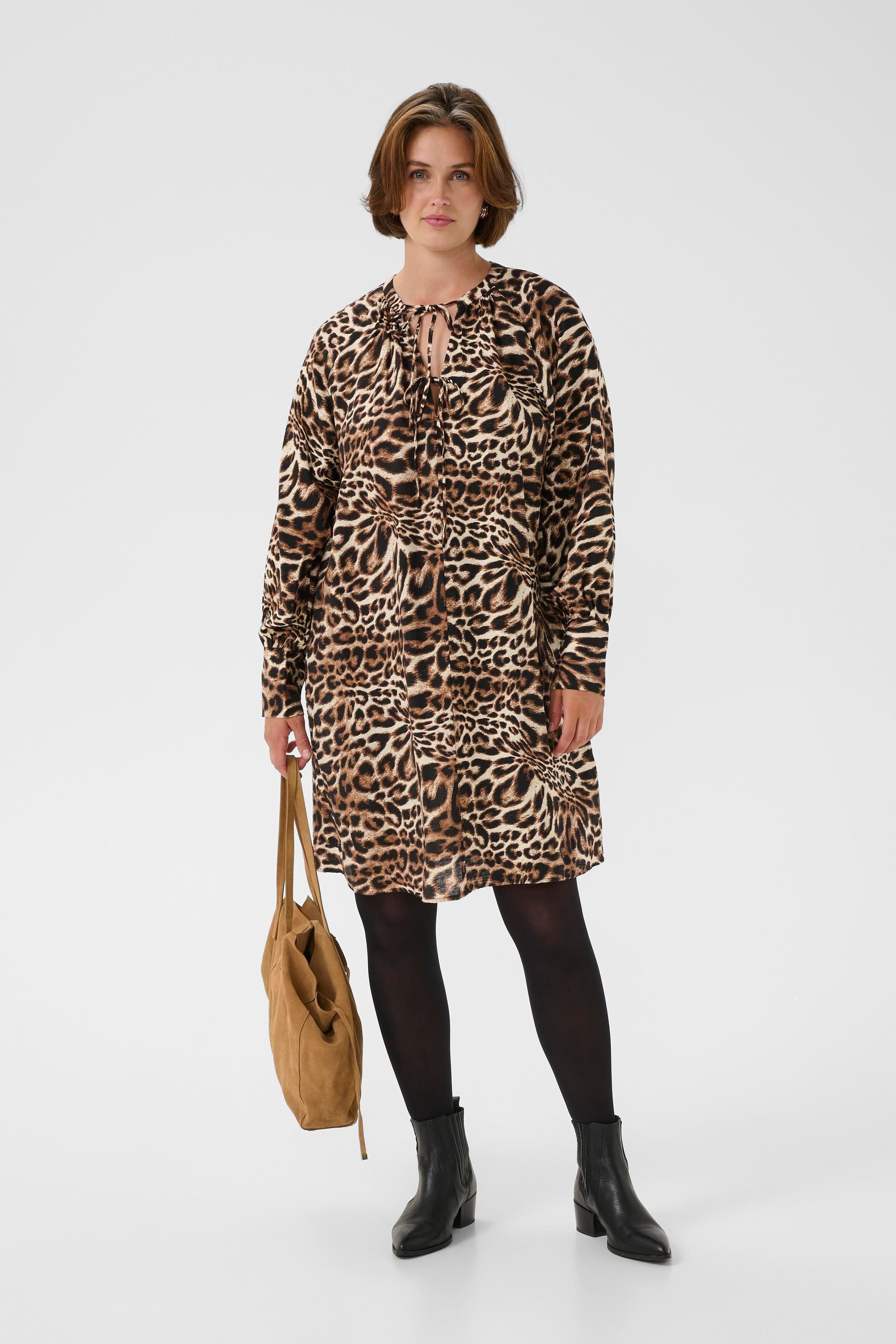 BPfanella Kjole LOOKBOOK FRONT 40200067-108718