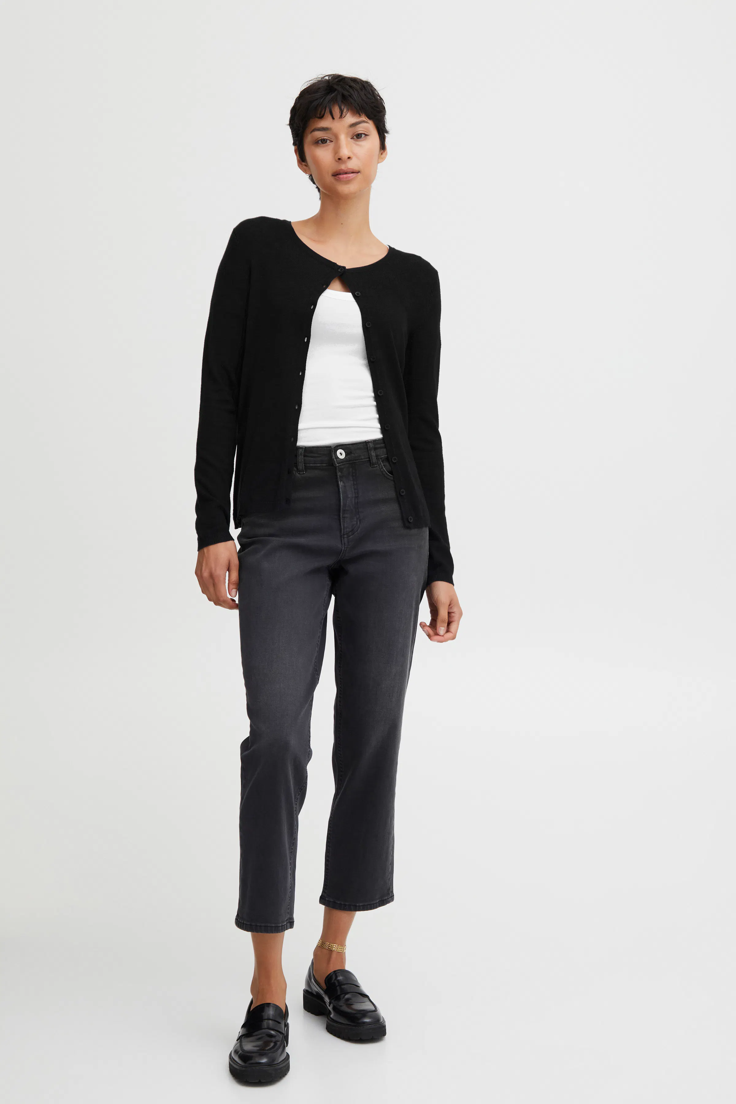 IHMAFA Cardigan LOOKBOOK FRONT 103115-10001