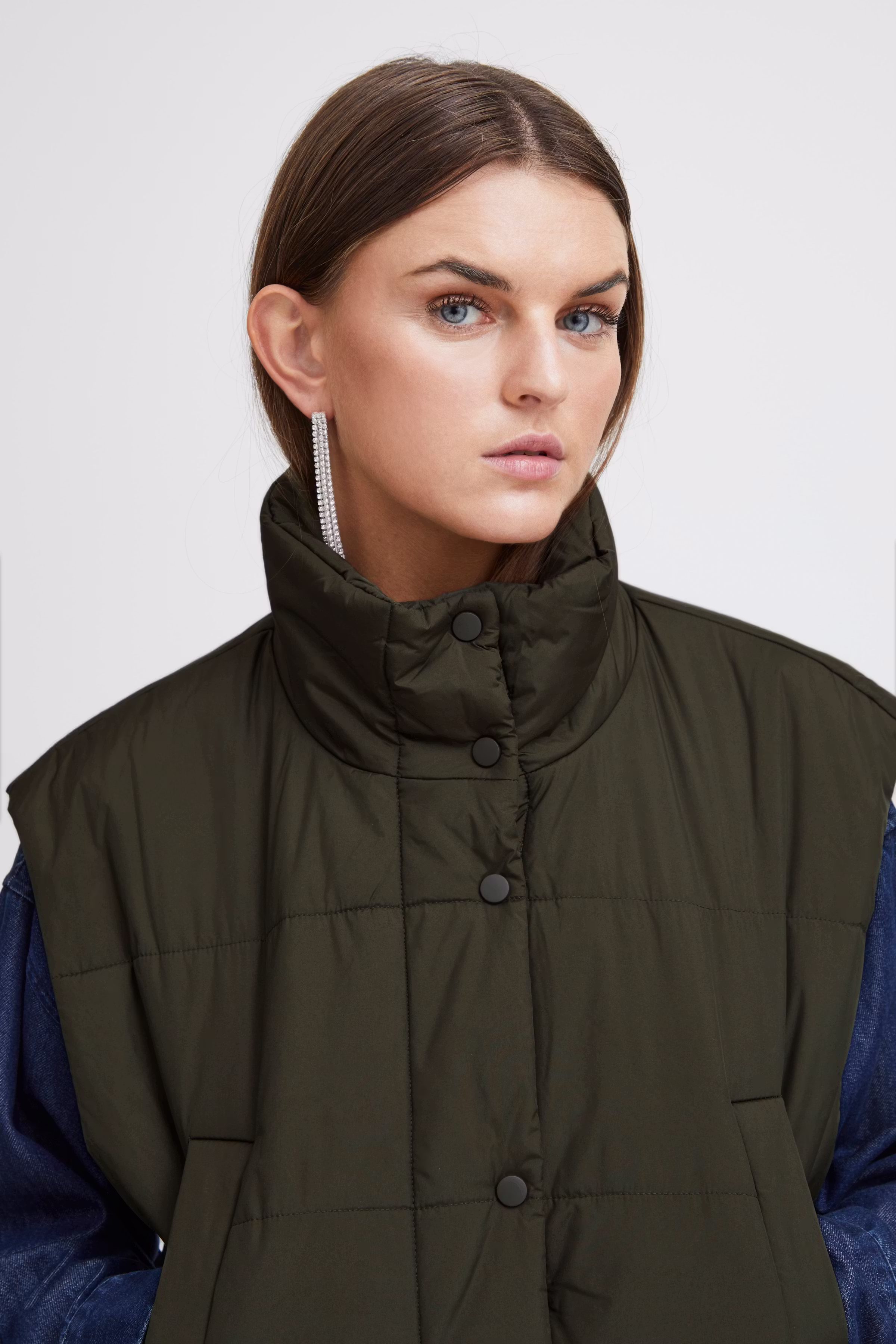 IHCLORA Vest yttertøj LOOKBOOK DETAIL 20121264-190414