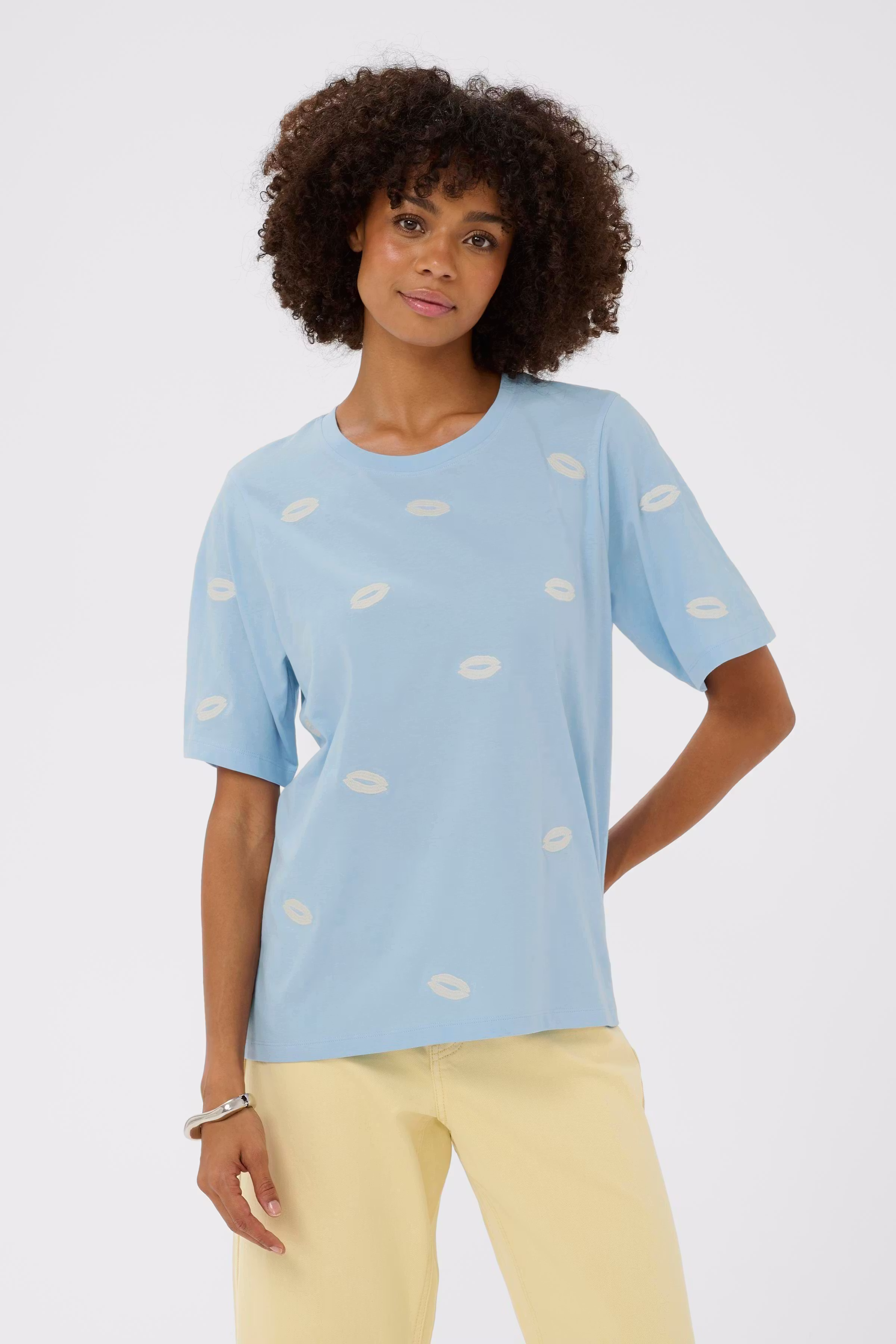 CUkissy T-shirt LOOKBOOK FRONT 50112944-144214