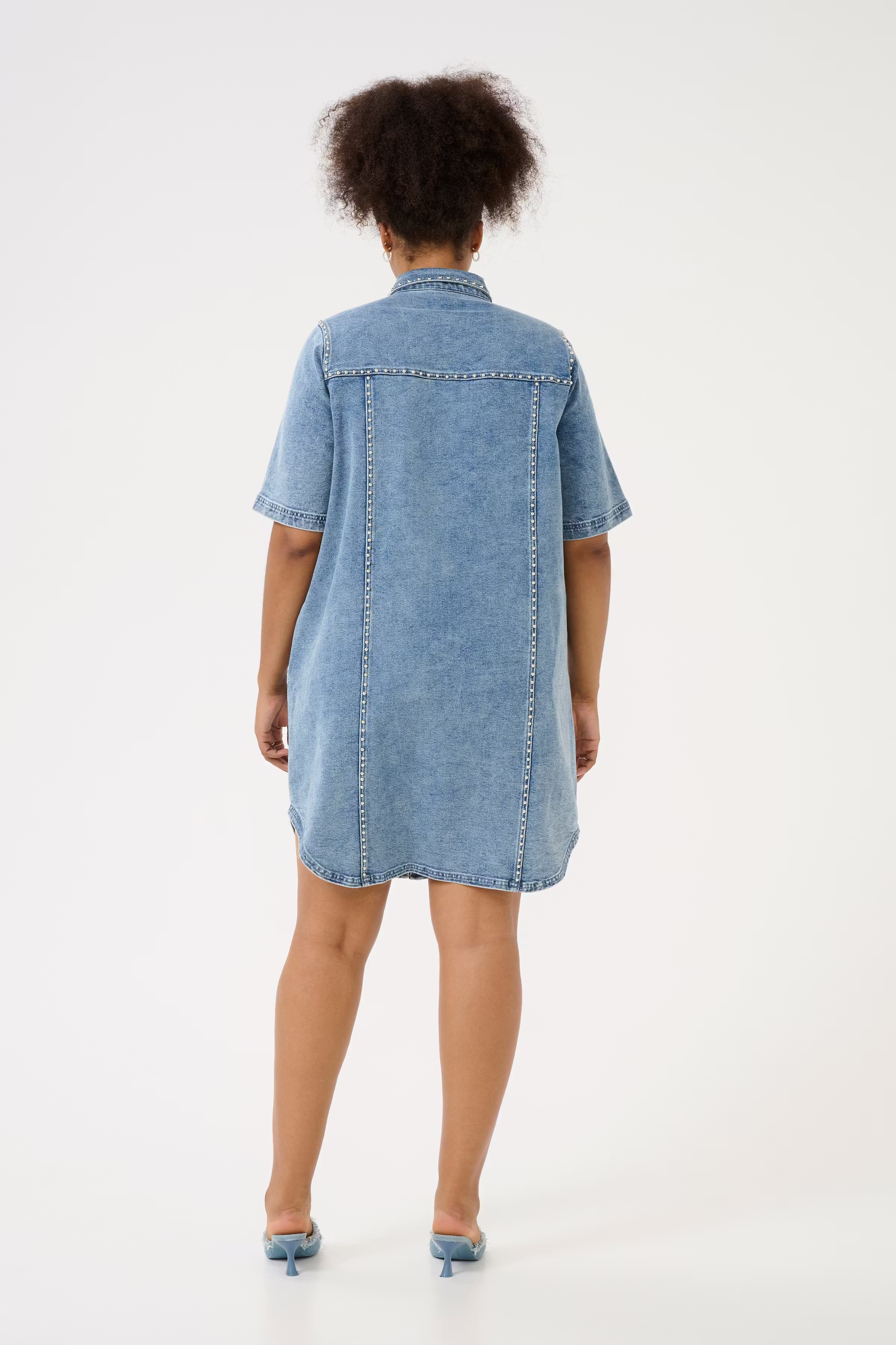 KCdarina Denim Dress LOOKBOOK BACK 10583051-107702