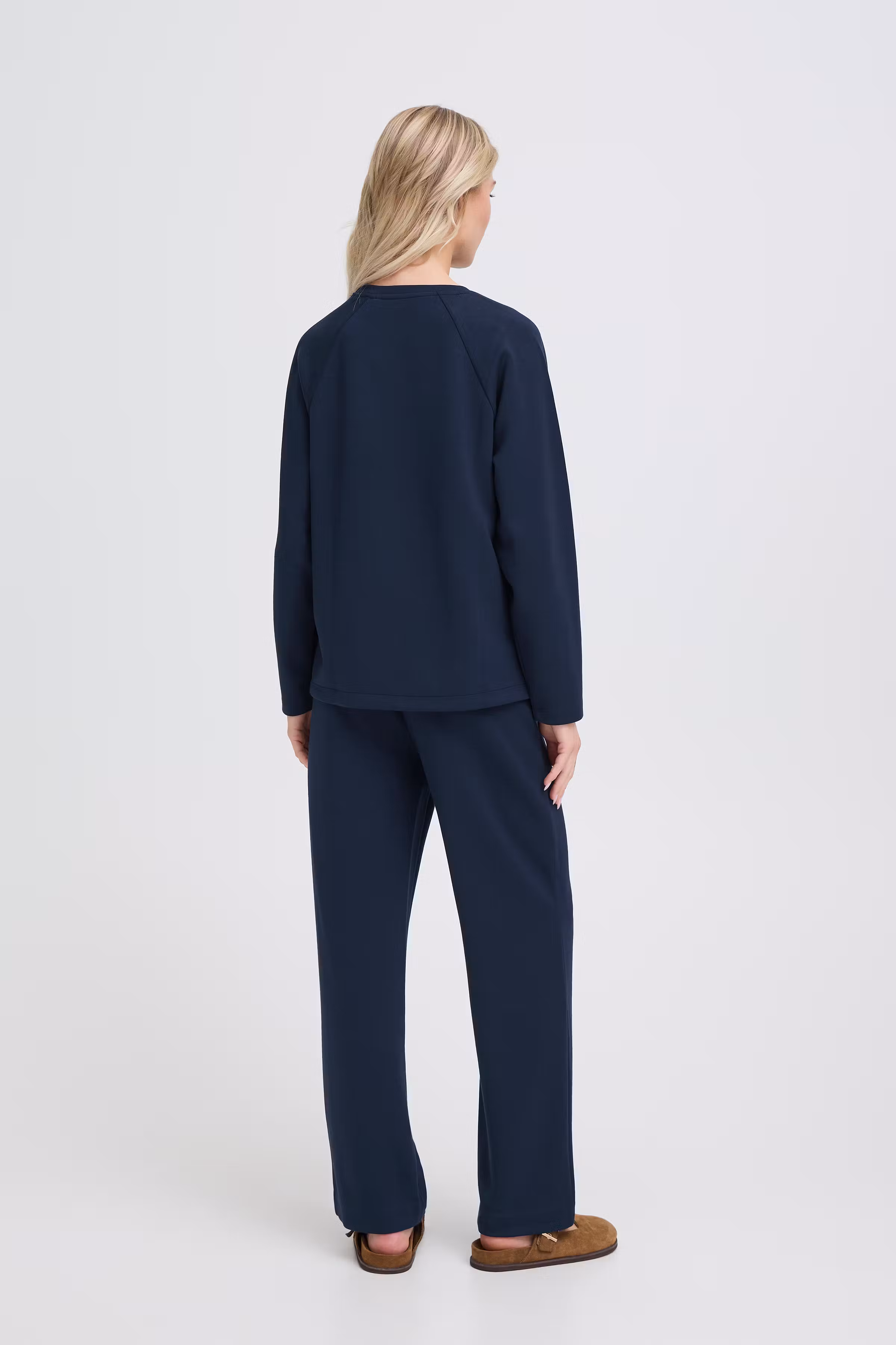BYPUSTI T-shirt LOOKBOOK BACK 20819678-194020