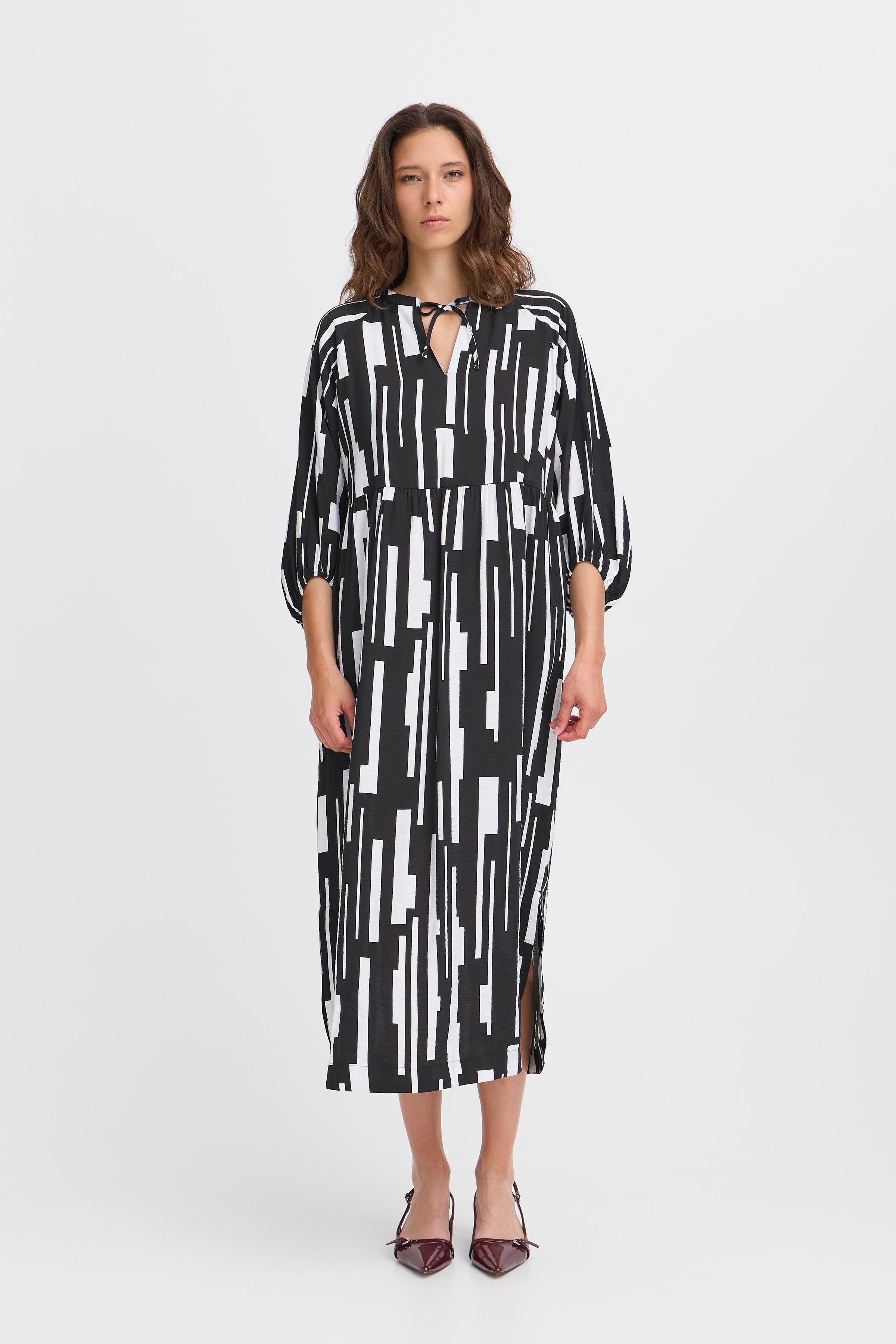 BYMMHAILEY Kleid LOOKBOOK FRONT 20817074-205032